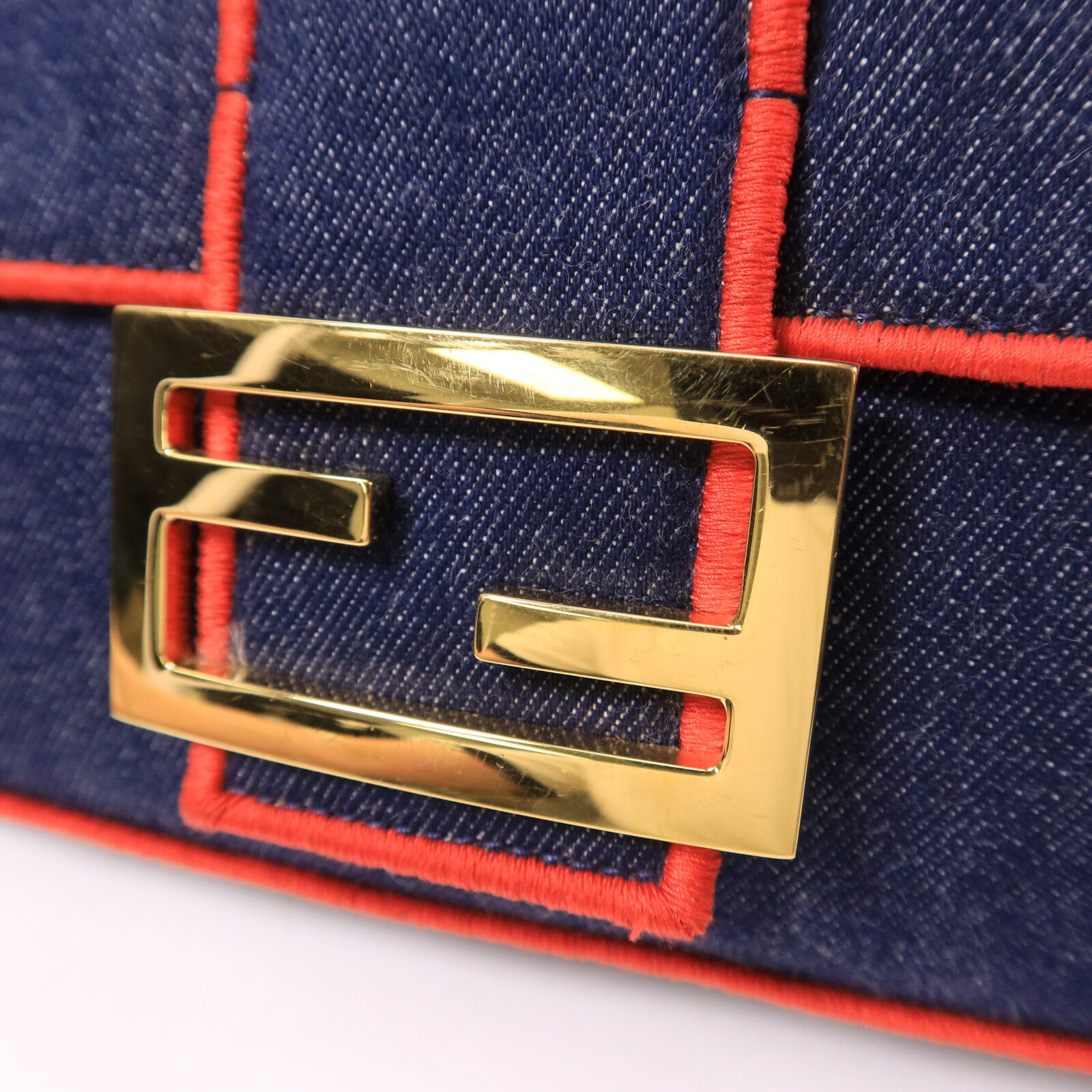 FENDI 牛仔布Bagutte Large手挽肩背兩用袋