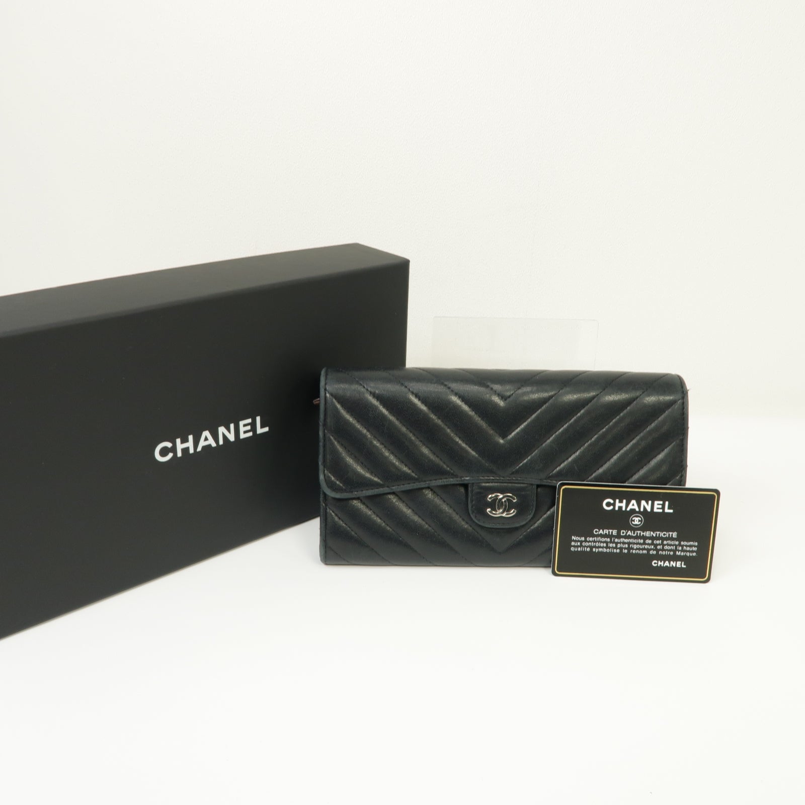 CHANEL 斜紋羊皮皮革Long Wallet銀扣長錢包黒色