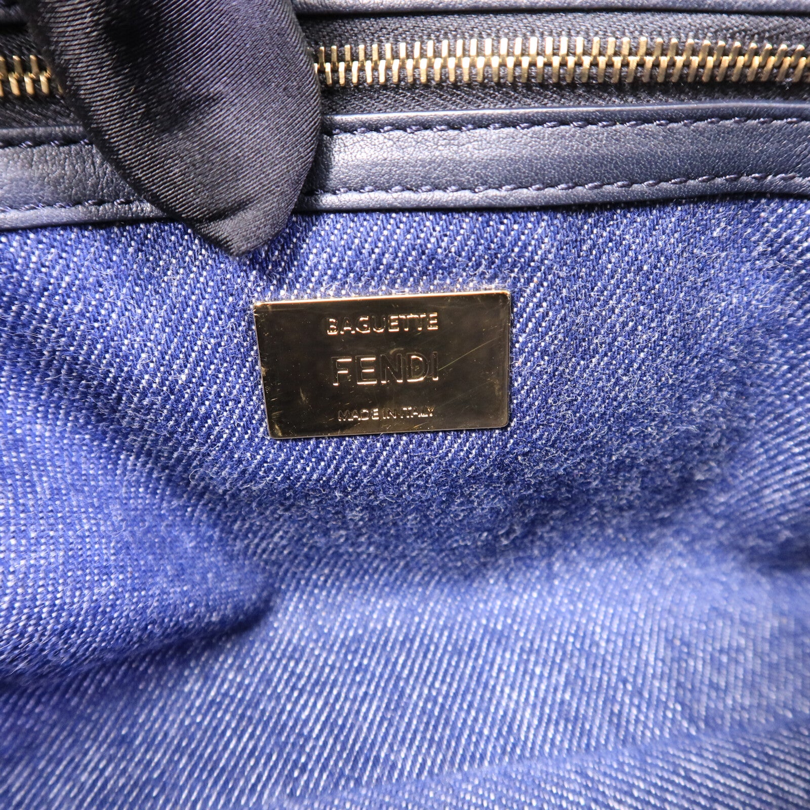 FENDI 牛仔布Bagutte Large手挽肩背兩用袋