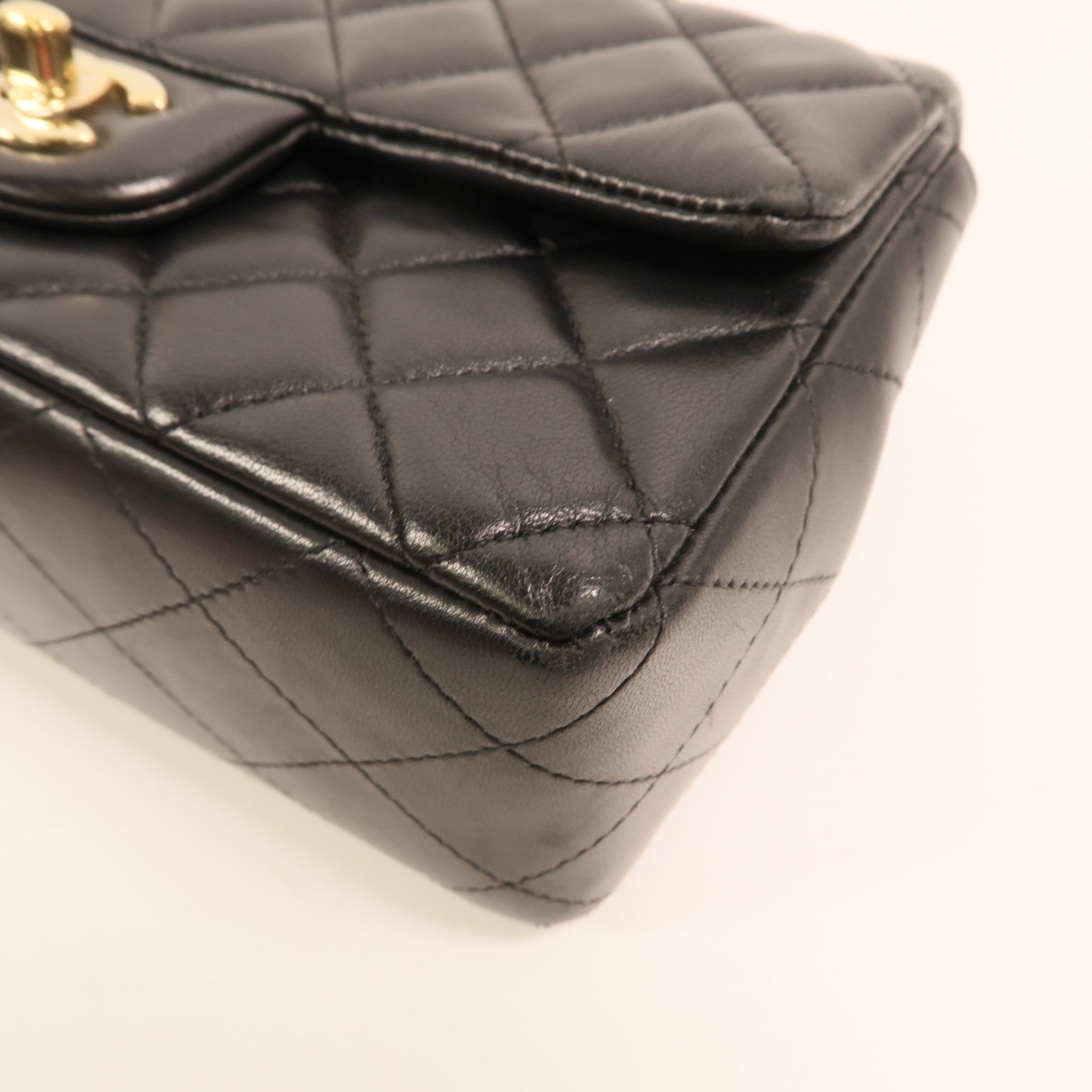 CHANEL 羊皮皮革Classic 20金扣鏈帶肩背袋