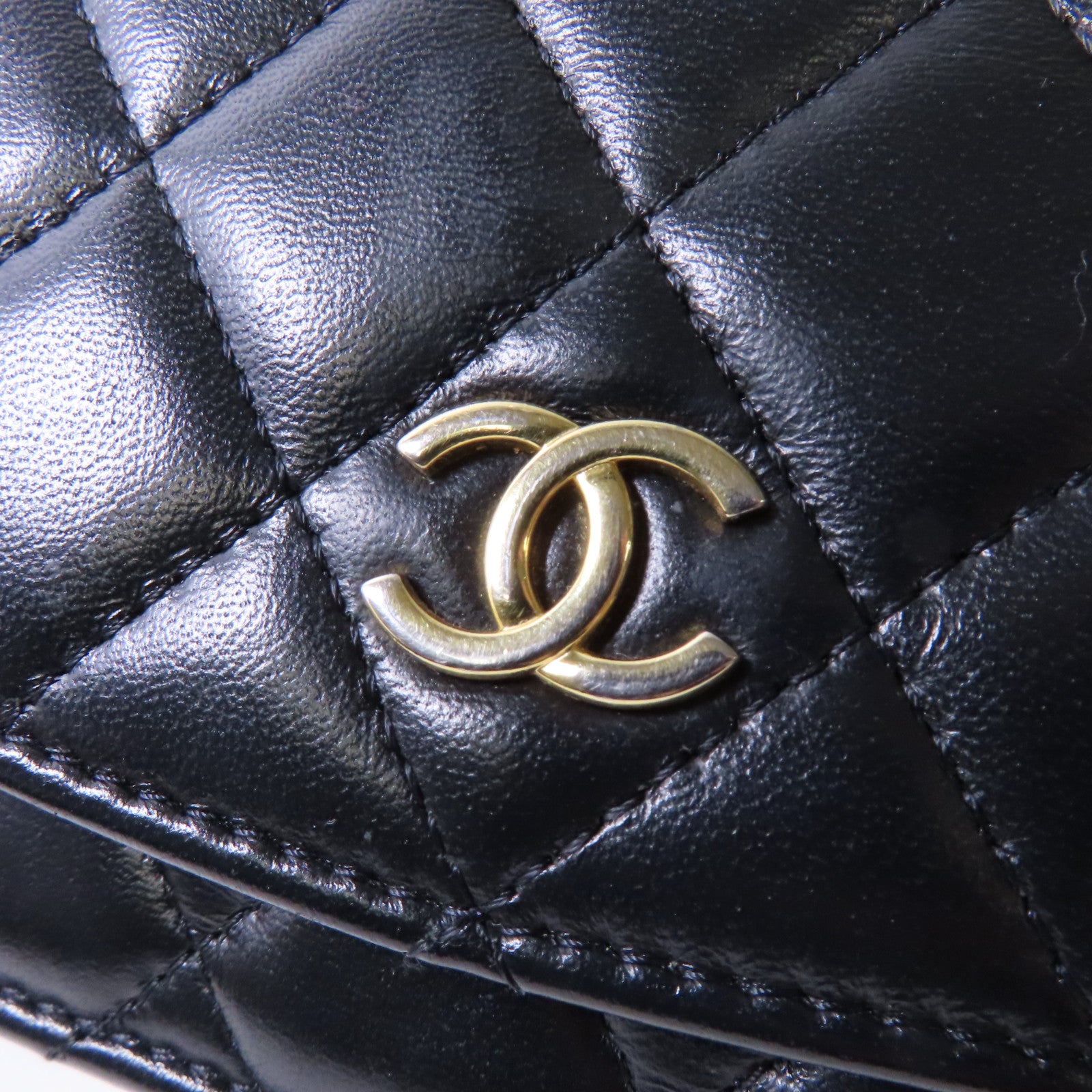 CHANEL 菱格羊皮皮革Chain Shoulder金扣鏈帶肩背袋黑色