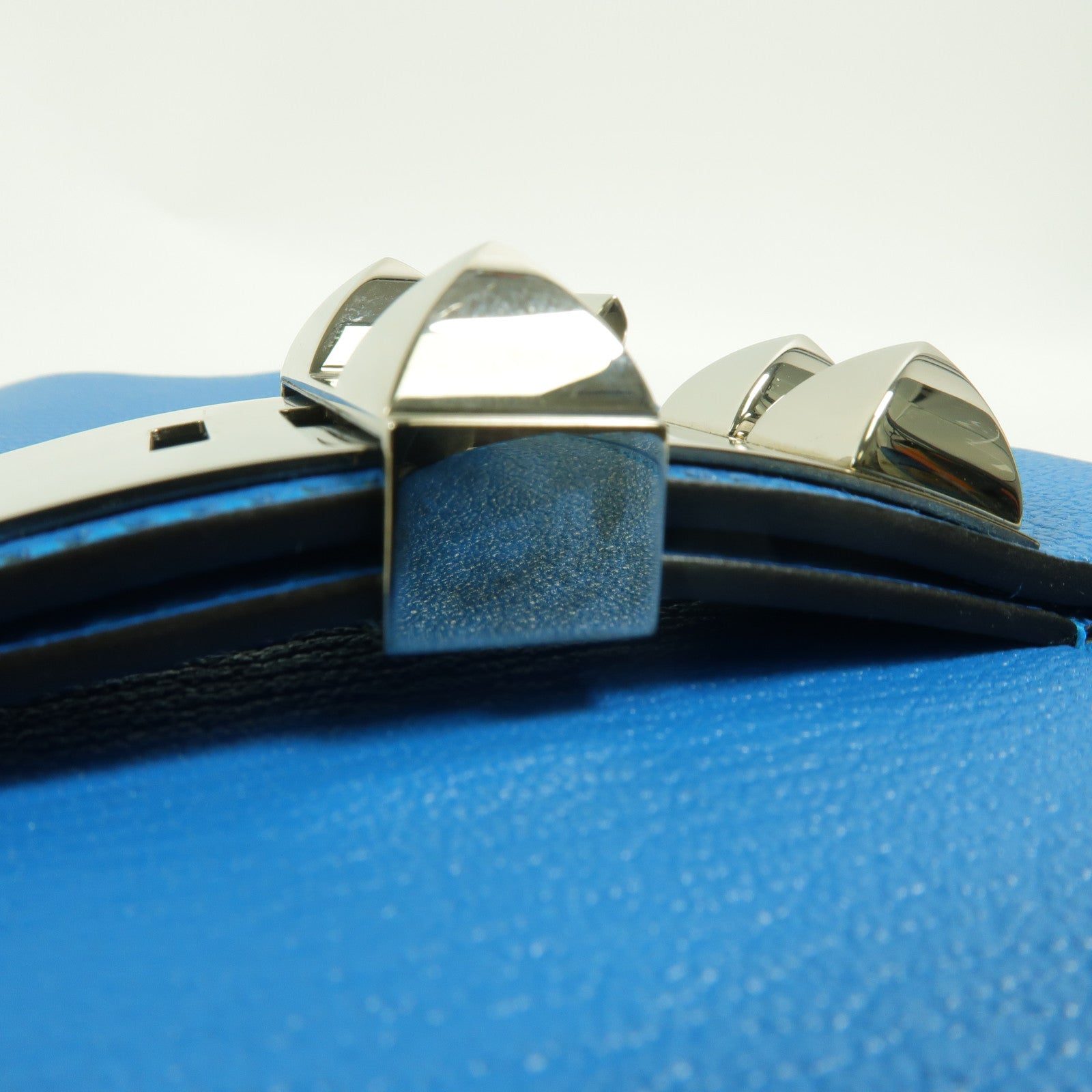 HERMES Chevre皮革Medor Clutch 23手拿包Bleu Izmir