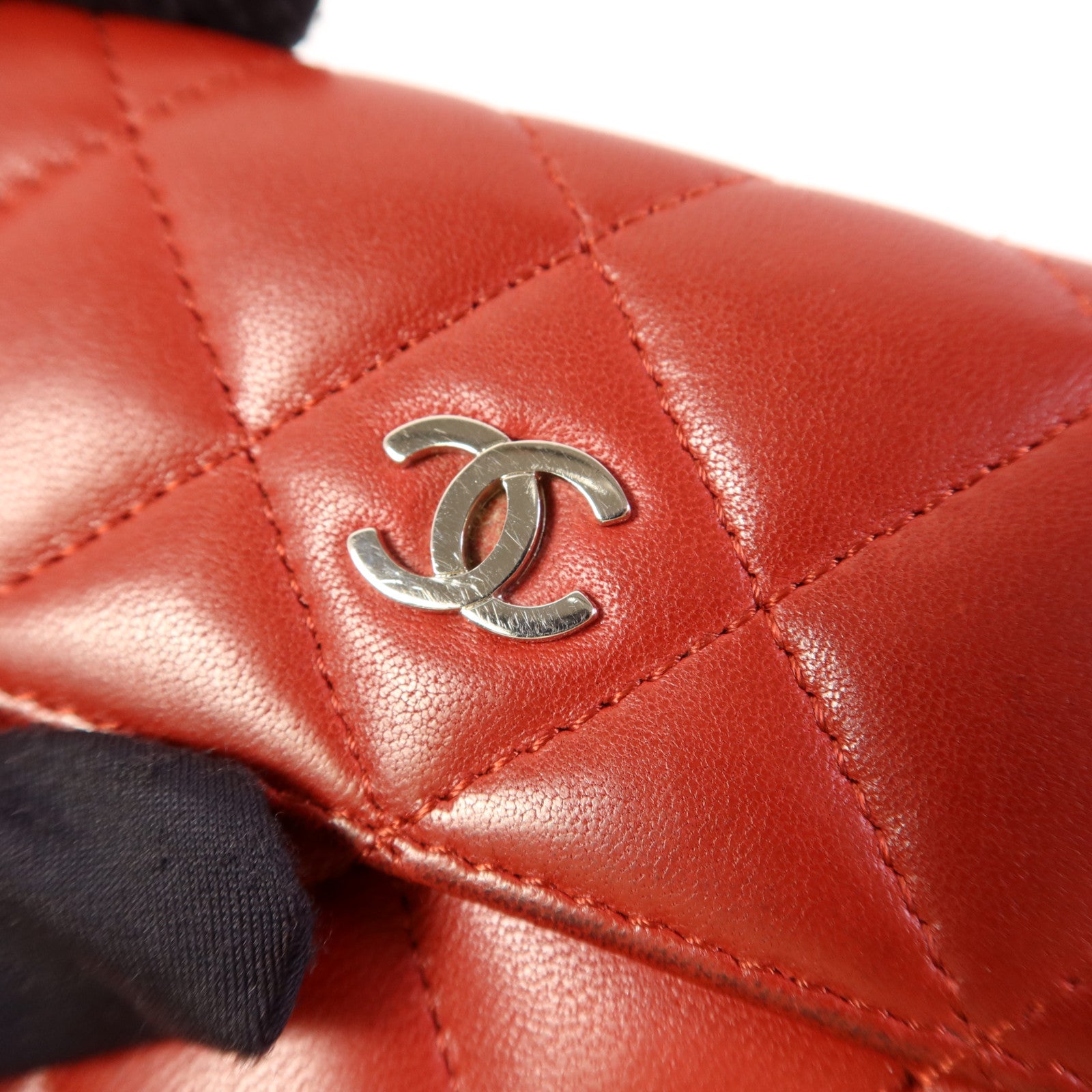 CHANEL 羊皮皮革Bifold Wallet銀扣錢包