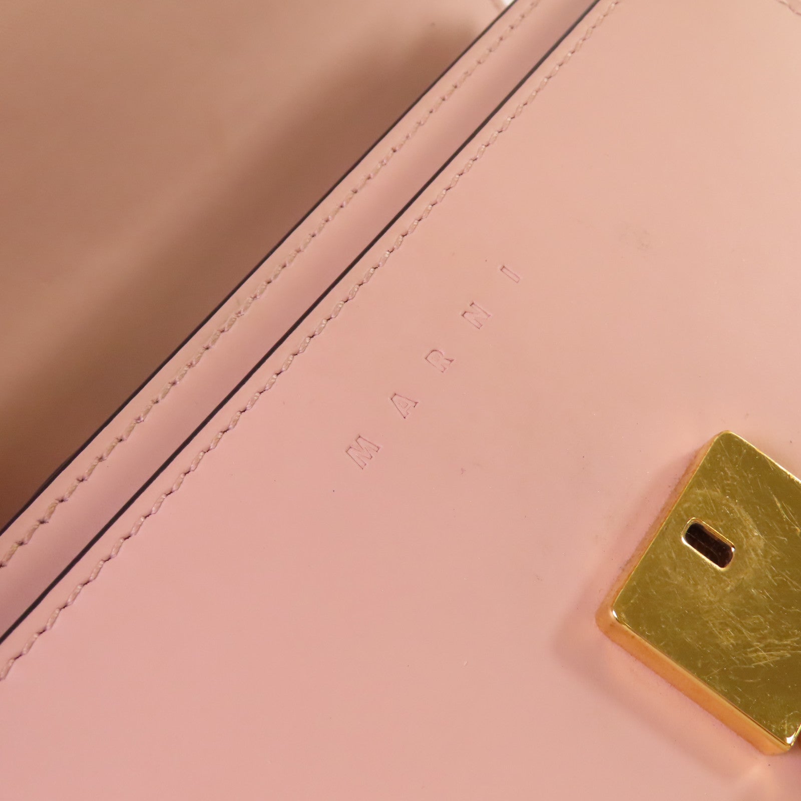 MARNI 牛皮皮革Shoulder Bag金扣肩背袋粉紅色