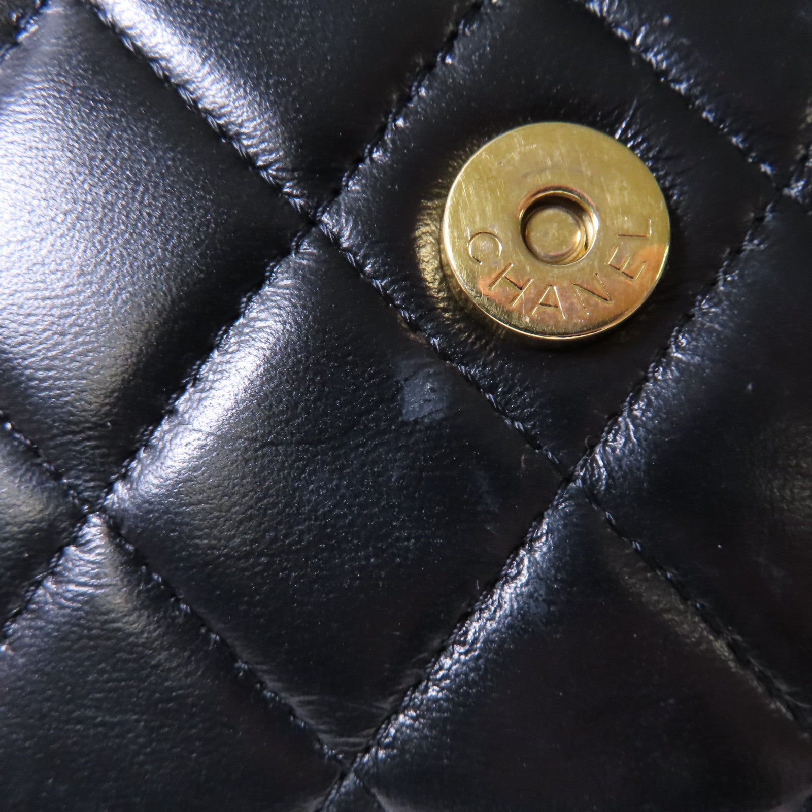 CHANEL 菱格羊皮皮革Chain Shoulder金扣鏈帶肩背袋黑色