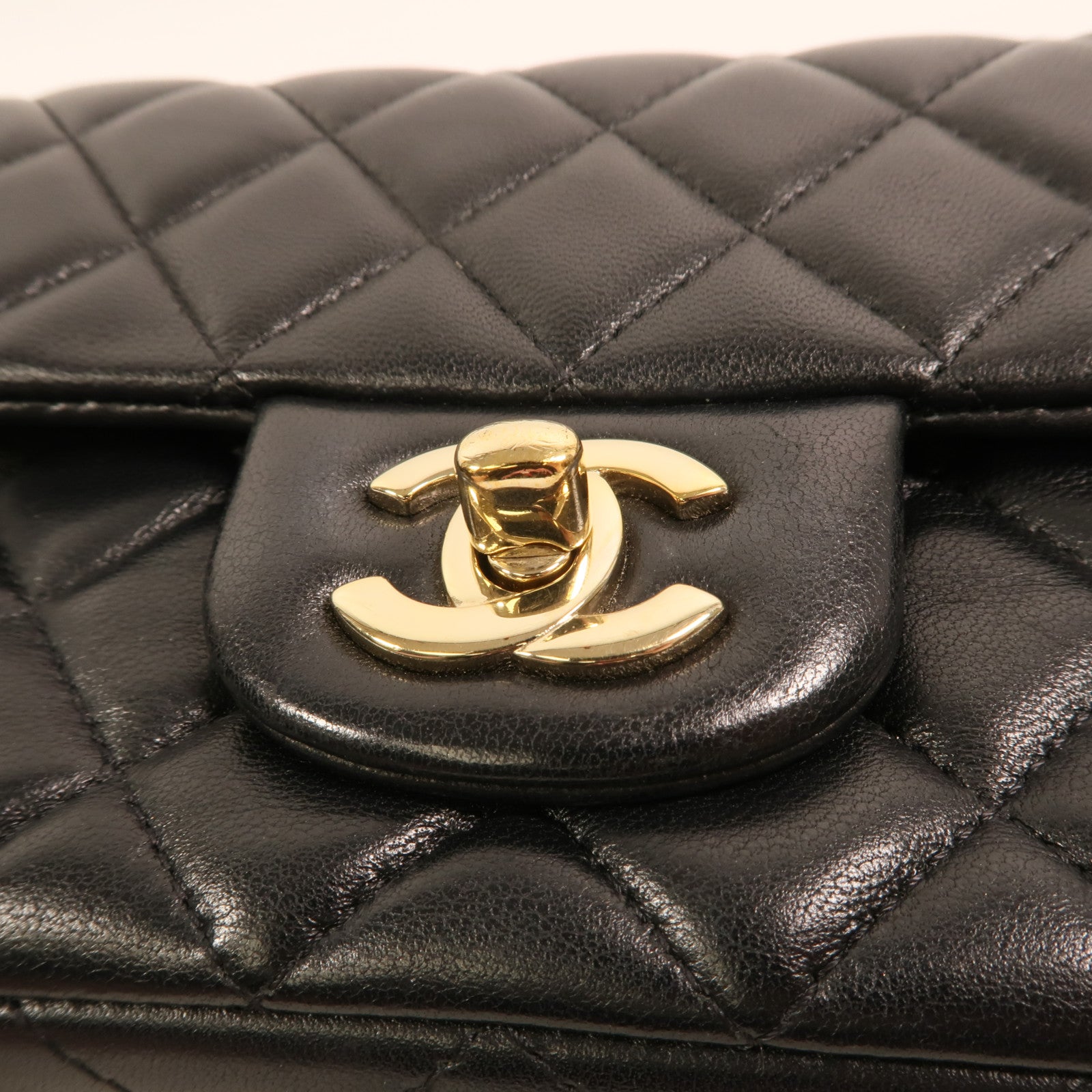 CHANEL 羊皮皮革Classic 20金扣鏈帶肩背袋