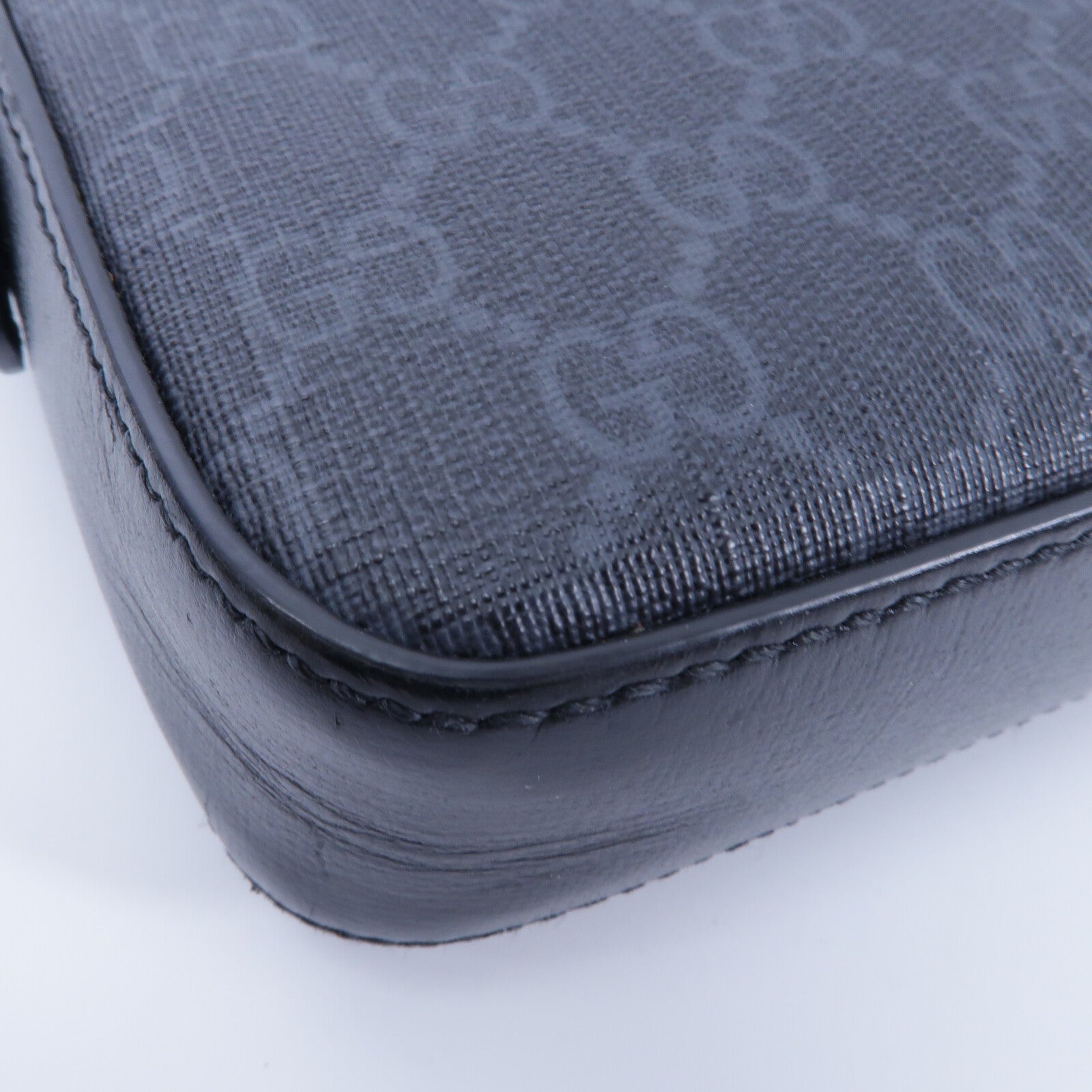 GUCCI 塗層帆布GG Supreme Shoulder Bag肩背袋