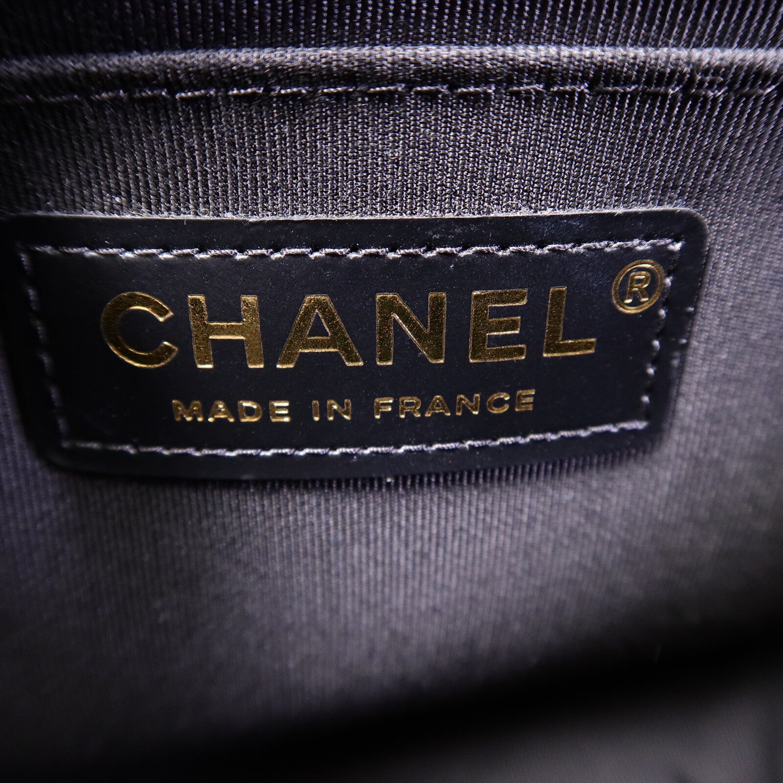 CHANEL 牛皮皮革Boy 25鏈帶肩背袋