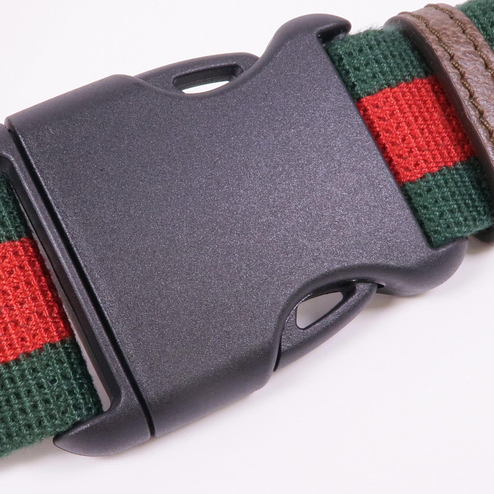 GUCCI 塗層帆布Waist Bag金扣腰包