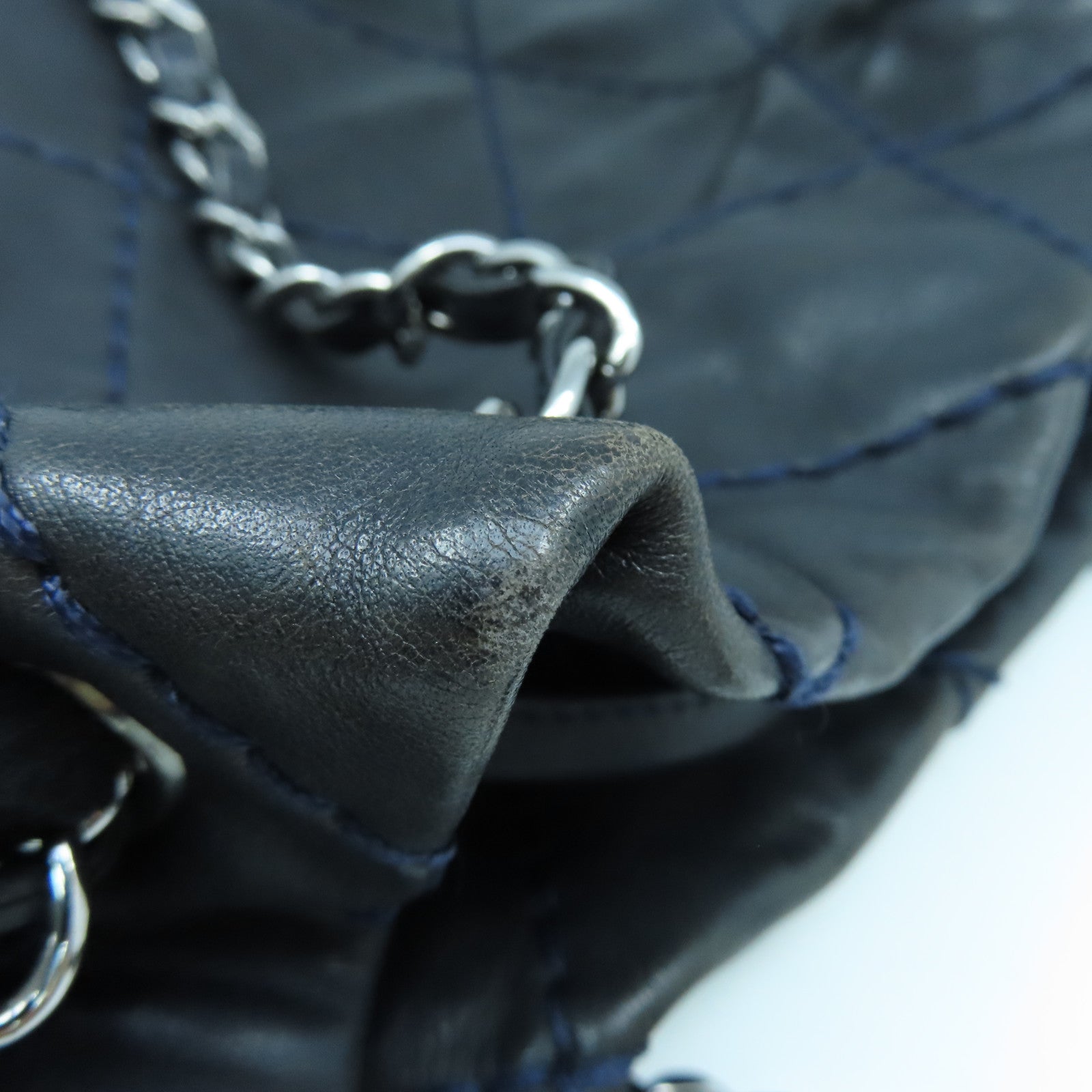 CHANEL 菱格牛皮皮革Chain Shoulder銀扣鏈帶肩背袋黑色