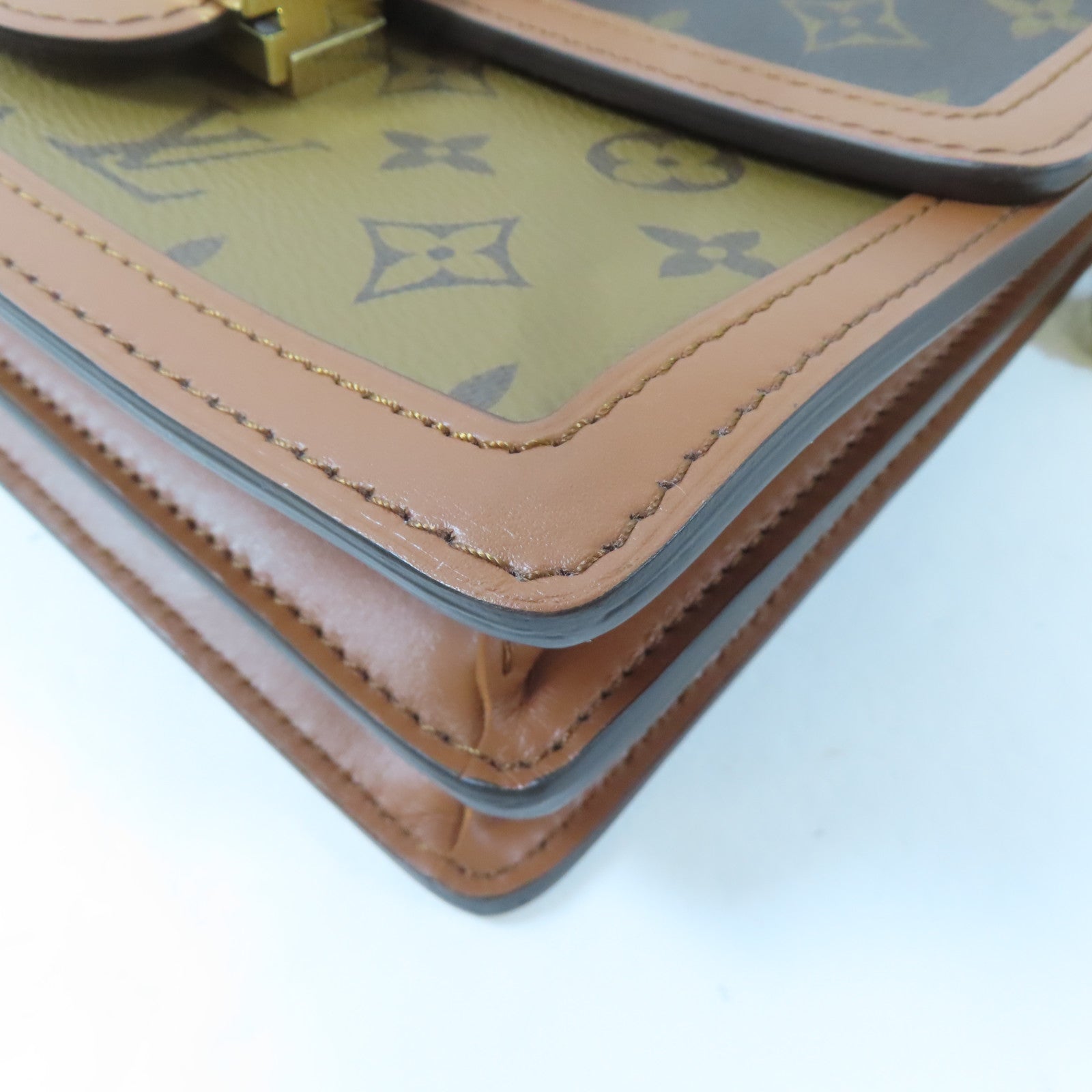 LOUIS VUITTON Monogram Reverse Dauphine MM金扣肩背袋啡色