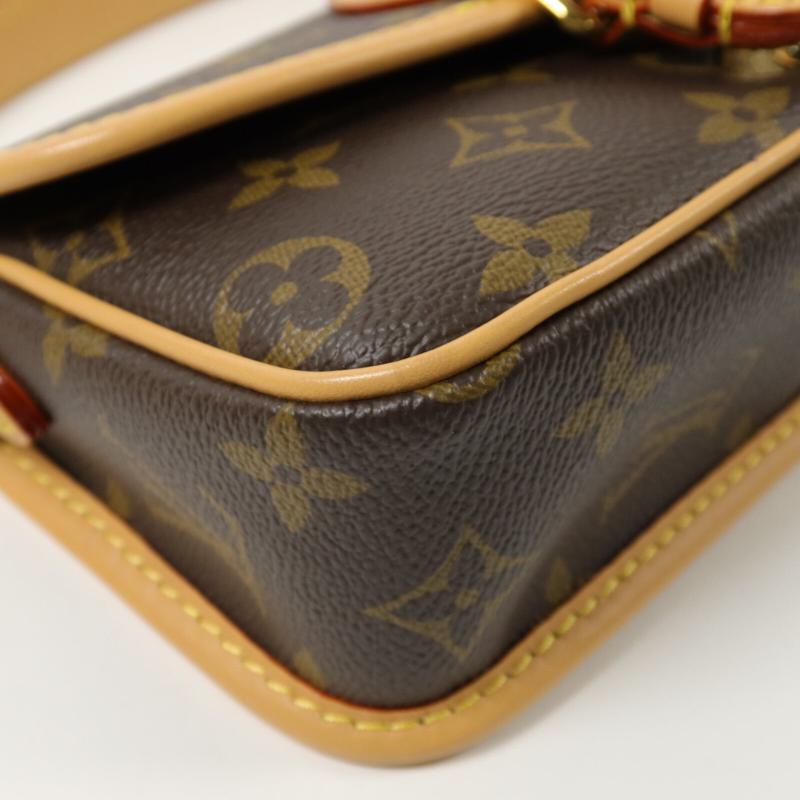 LOUIS VUITTON Monogram Nano Diane手挽肩背兩用袋