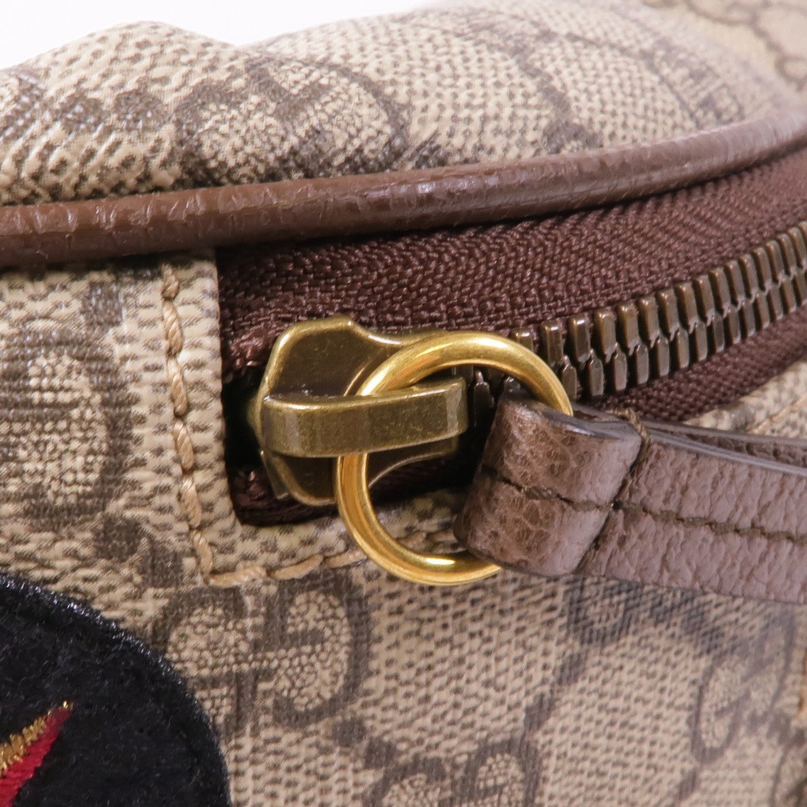 GUCCI 塗層帆布Waist Bag金扣腰包