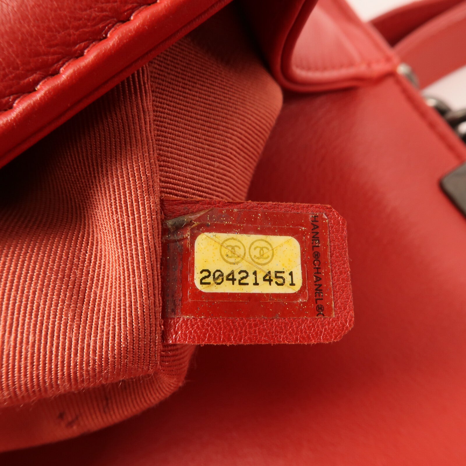 CHANEL 牛皮皮革Boy 25銀扣鏈帶肩背袋