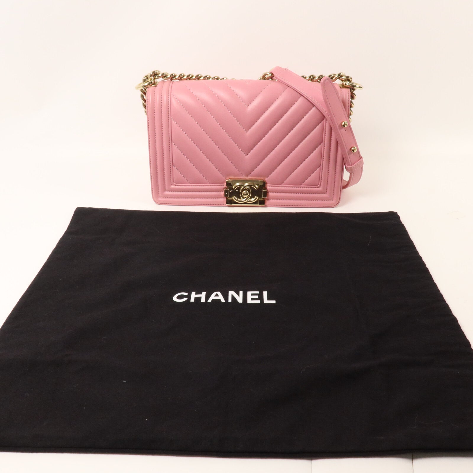 CHANEL 羊皮皮革Boy 25鏈帶肩背袋