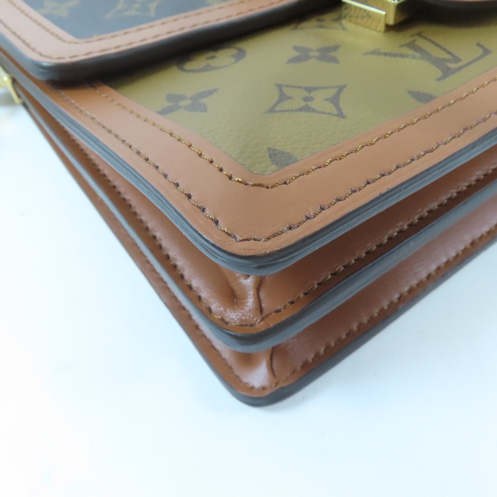 LOUIS VUITTON Monogram Reverse Dauphine MM金扣肩背袋啡色