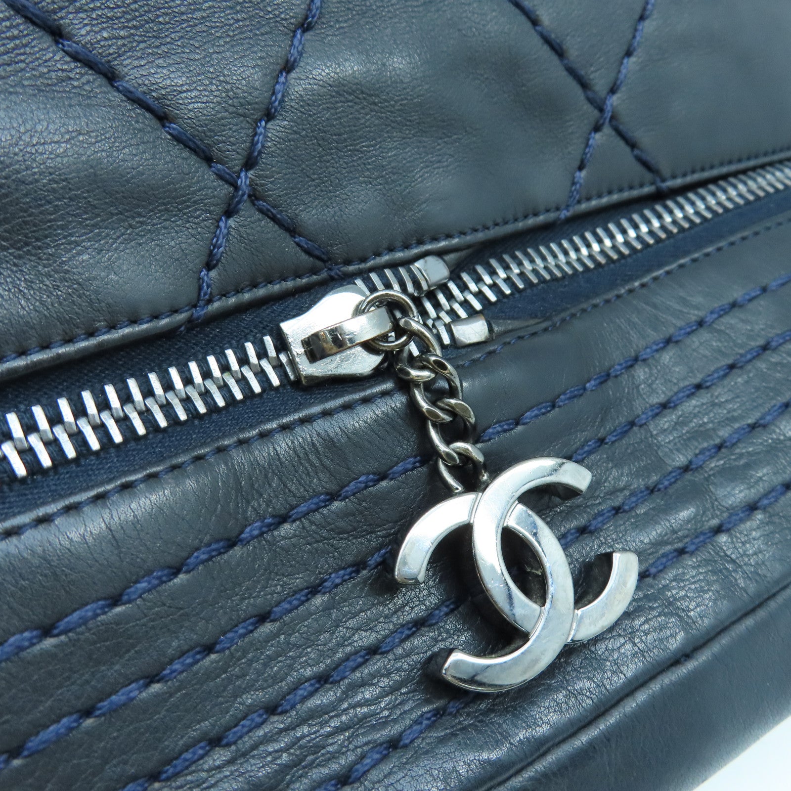 CHANEL 菱格牛皮皮革Chain Shoulder銀扣鏈帶肩背袋黑色
