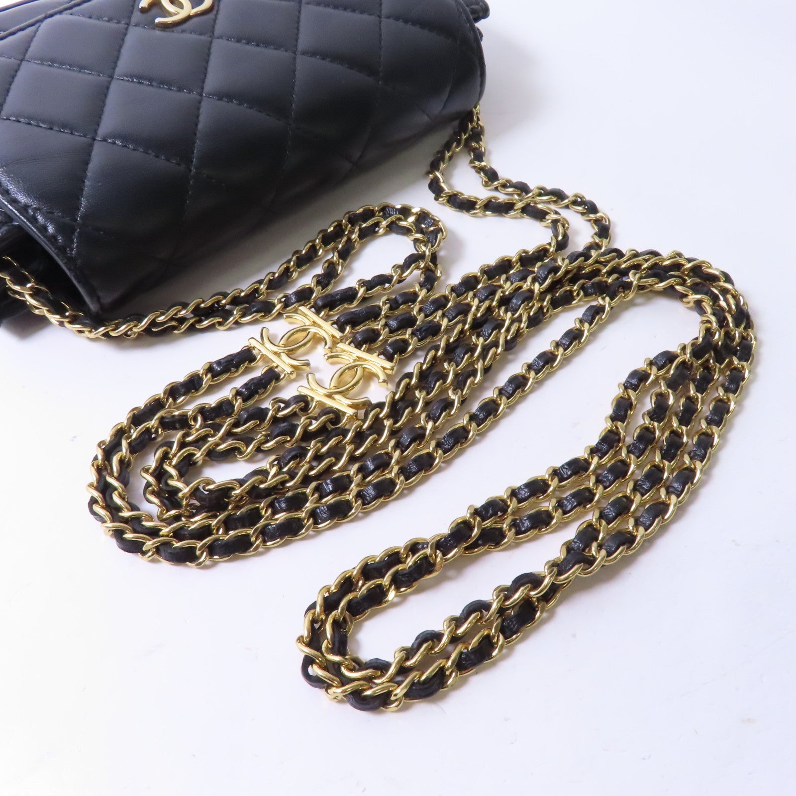 CHANEL 菱格羊皮皮革Chain Shoulder金扣鏈帶肩背袋黑色