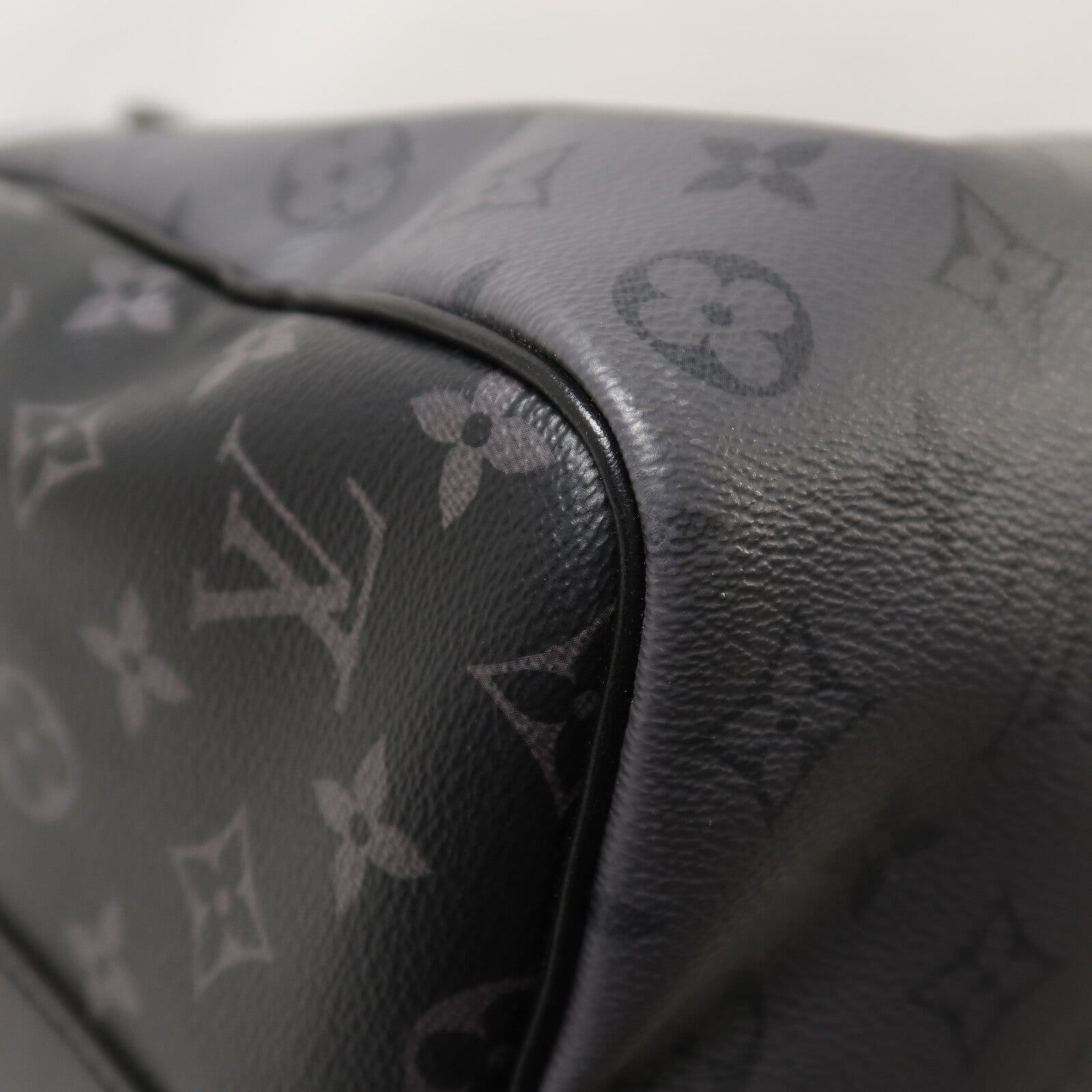 LOUIS VUITTON Monogram Eclipse Keepall Bandoulier手挽肩背兩用袋