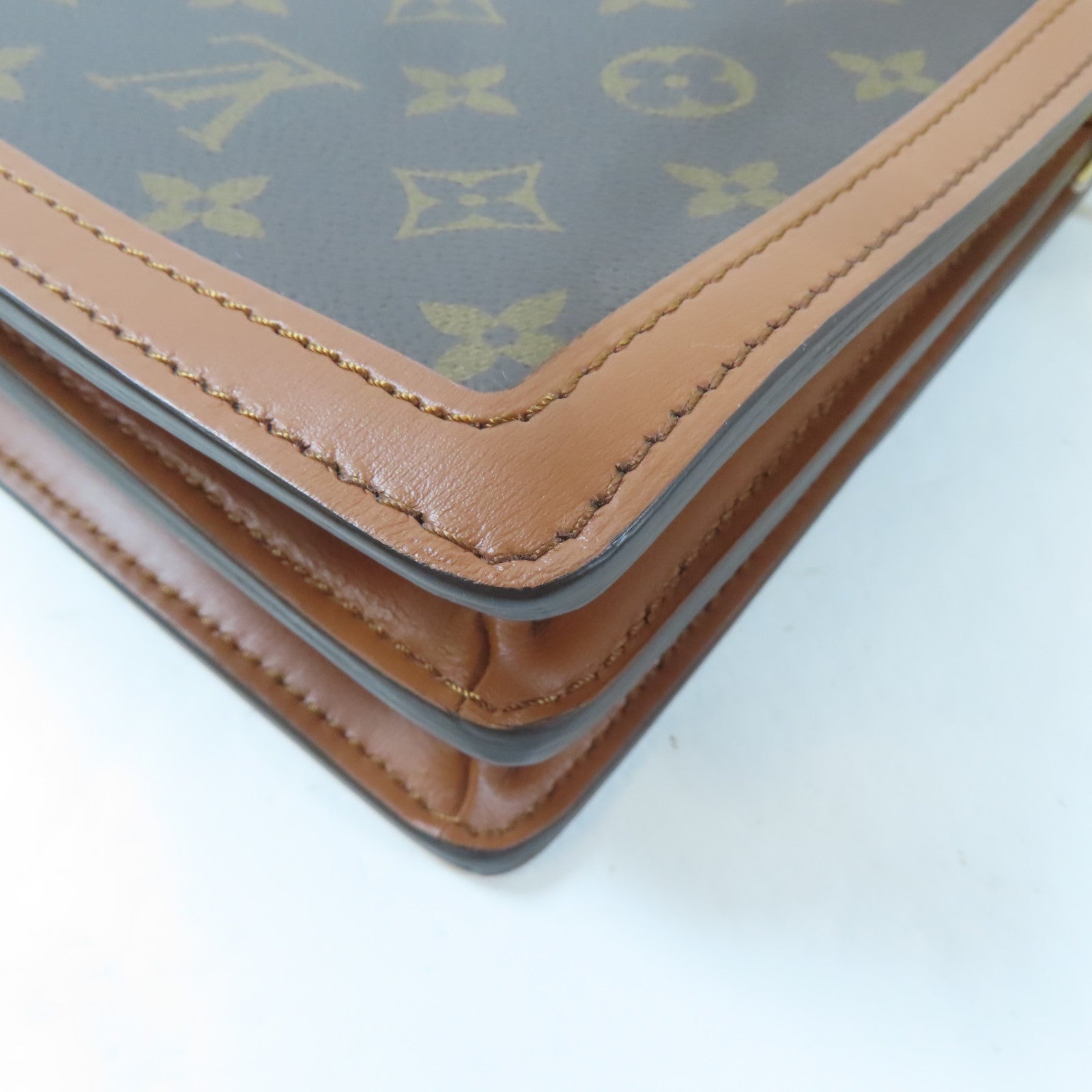 LOUIS VUITTON Monogram Reverse Dauphine MM金扣肩背袋啡色