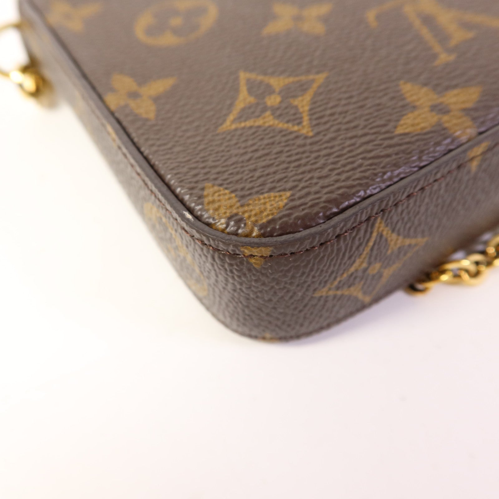 LOUIS VUITTON Monogram Pochette Felicie金扣鏈帶肩背袋