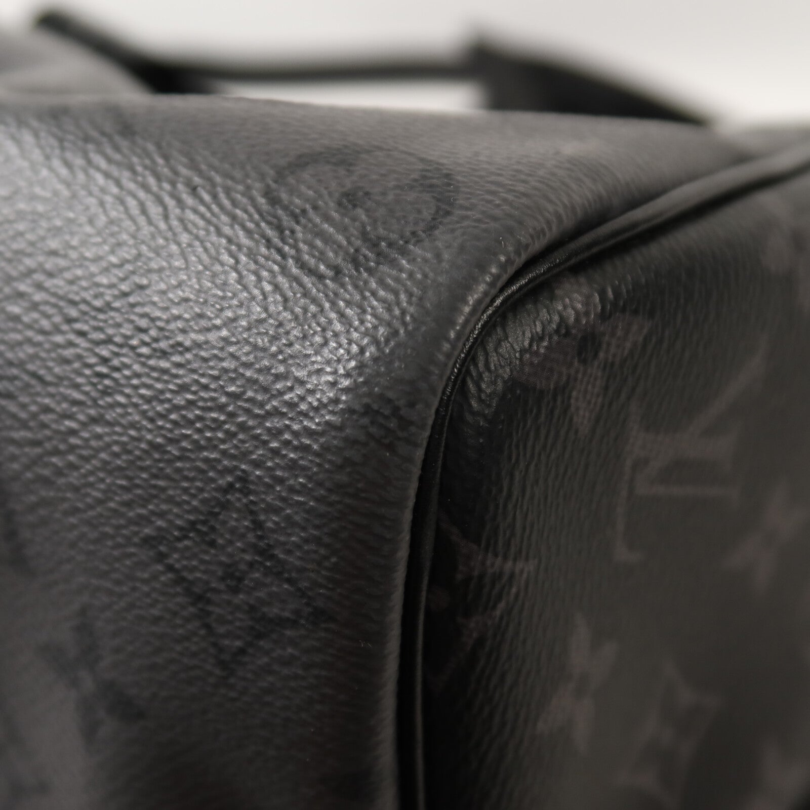 LOUIS VUITTON Monogram Eclipse Keepall Bandoulier手挽肩背兩用袋