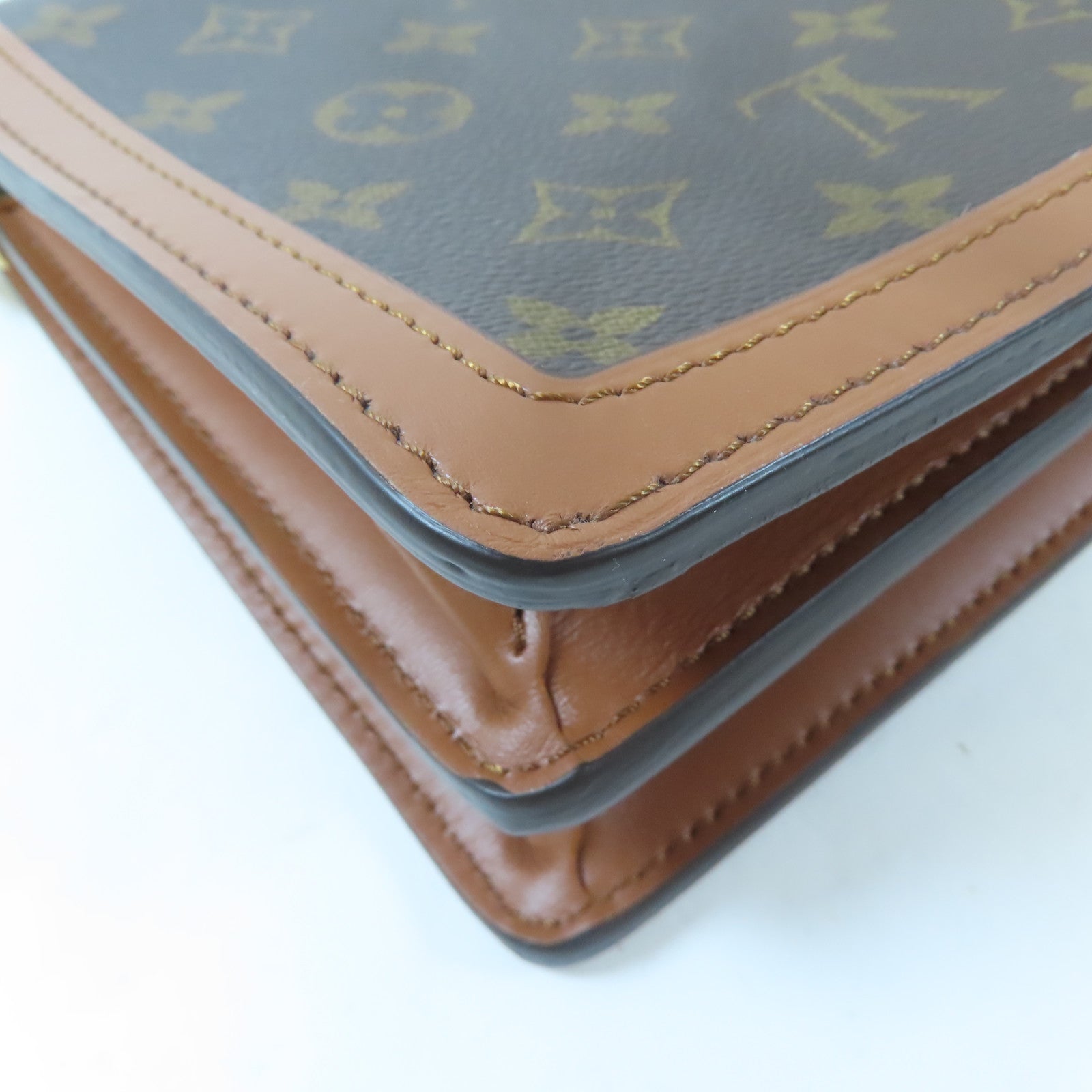 LOUIS VUITTON Monogram Reverse Dauphine MM金扣肩背袋啡色