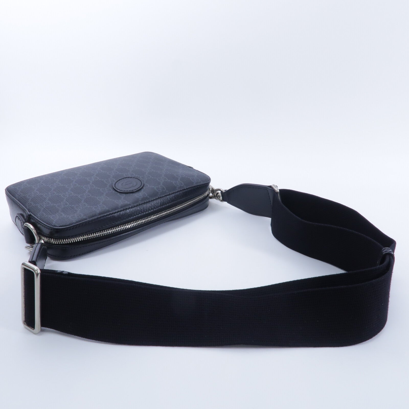 GUCCI 塗層帆布GG Supreme Shoulder Bag肩背袋