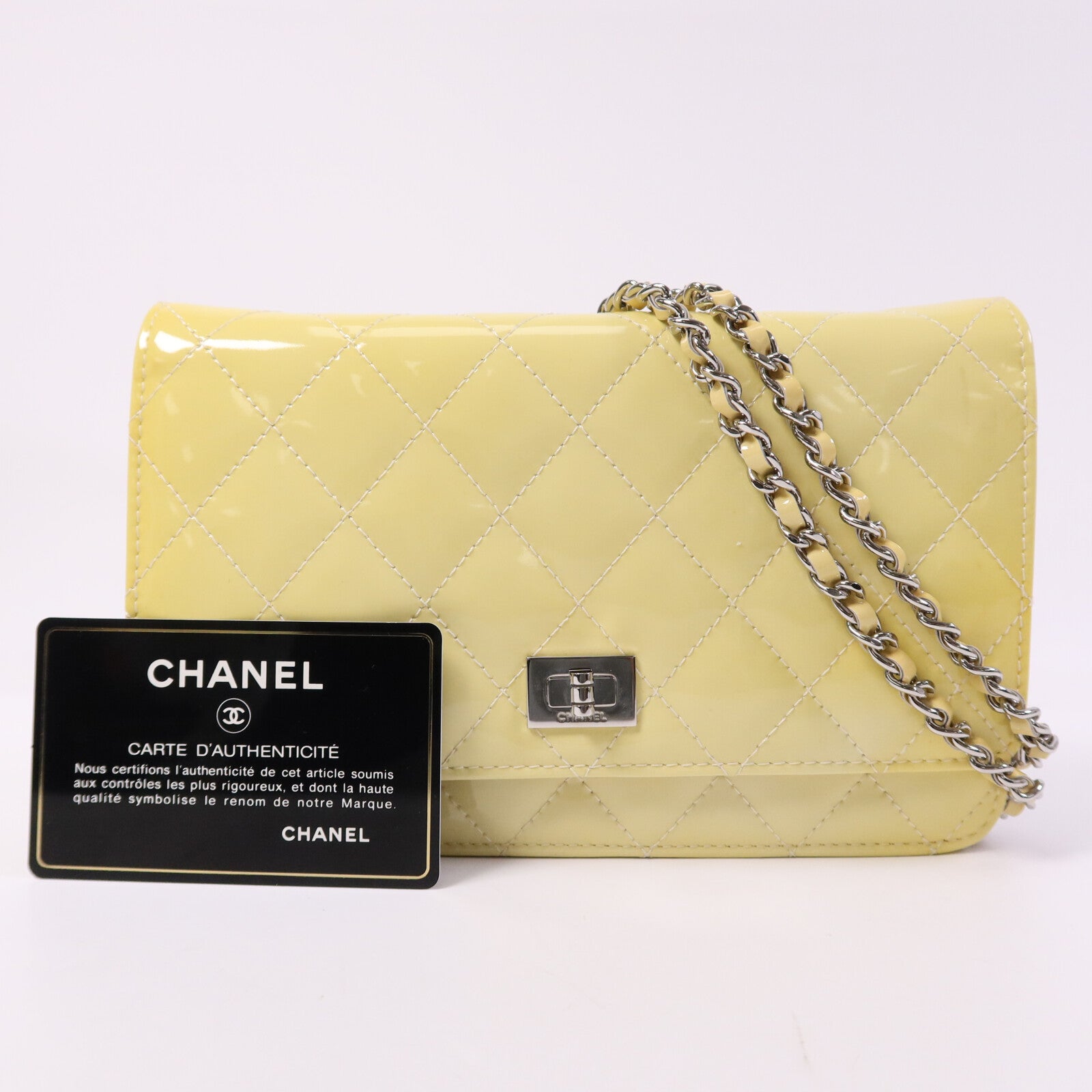 CHANEL 漆皮皮革WOC Wallet On Chain銀扣鏈帶肩背袋