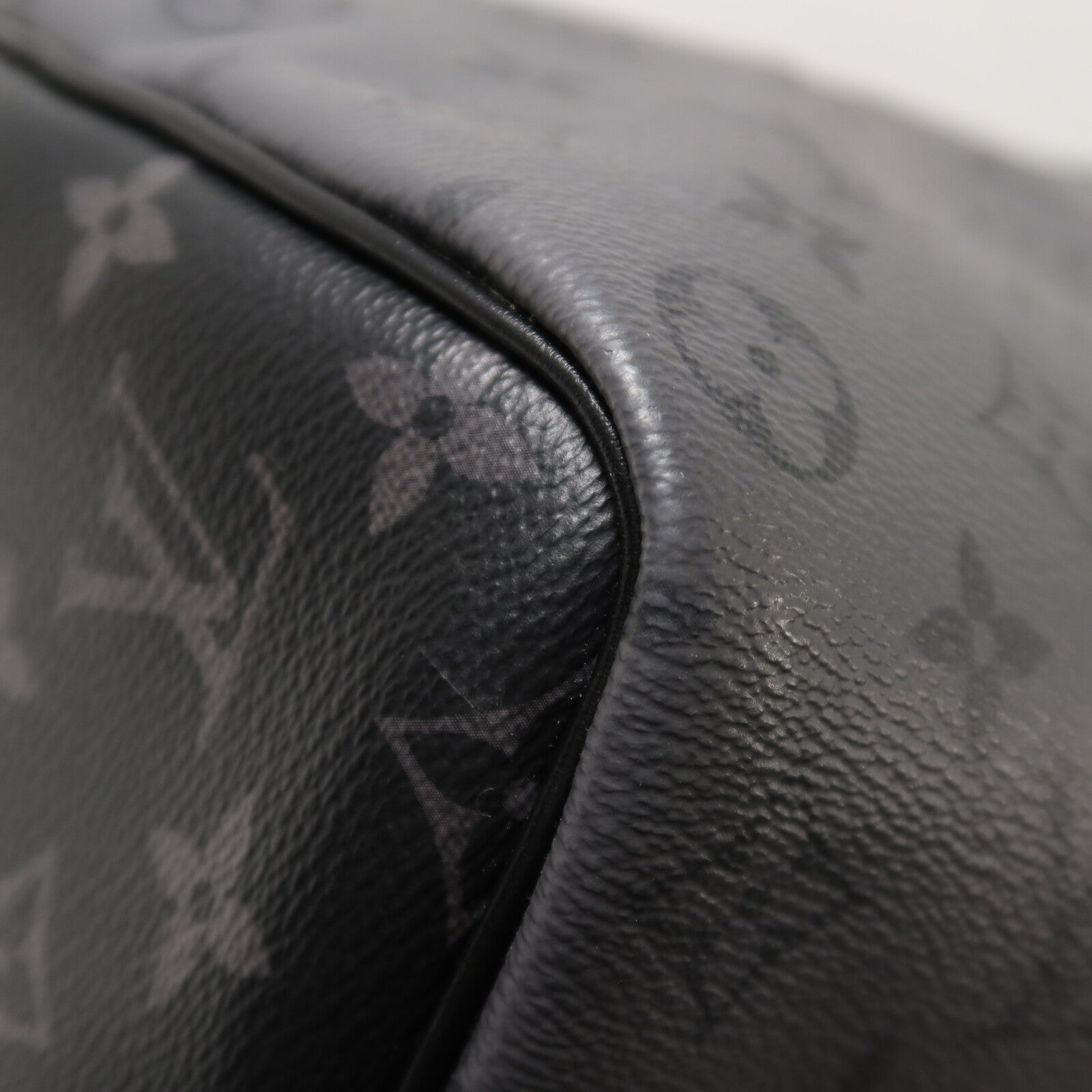 LOUIS VUITTON Monogram Eclipse Keepall Bandoulier手挽肩背兩用袋