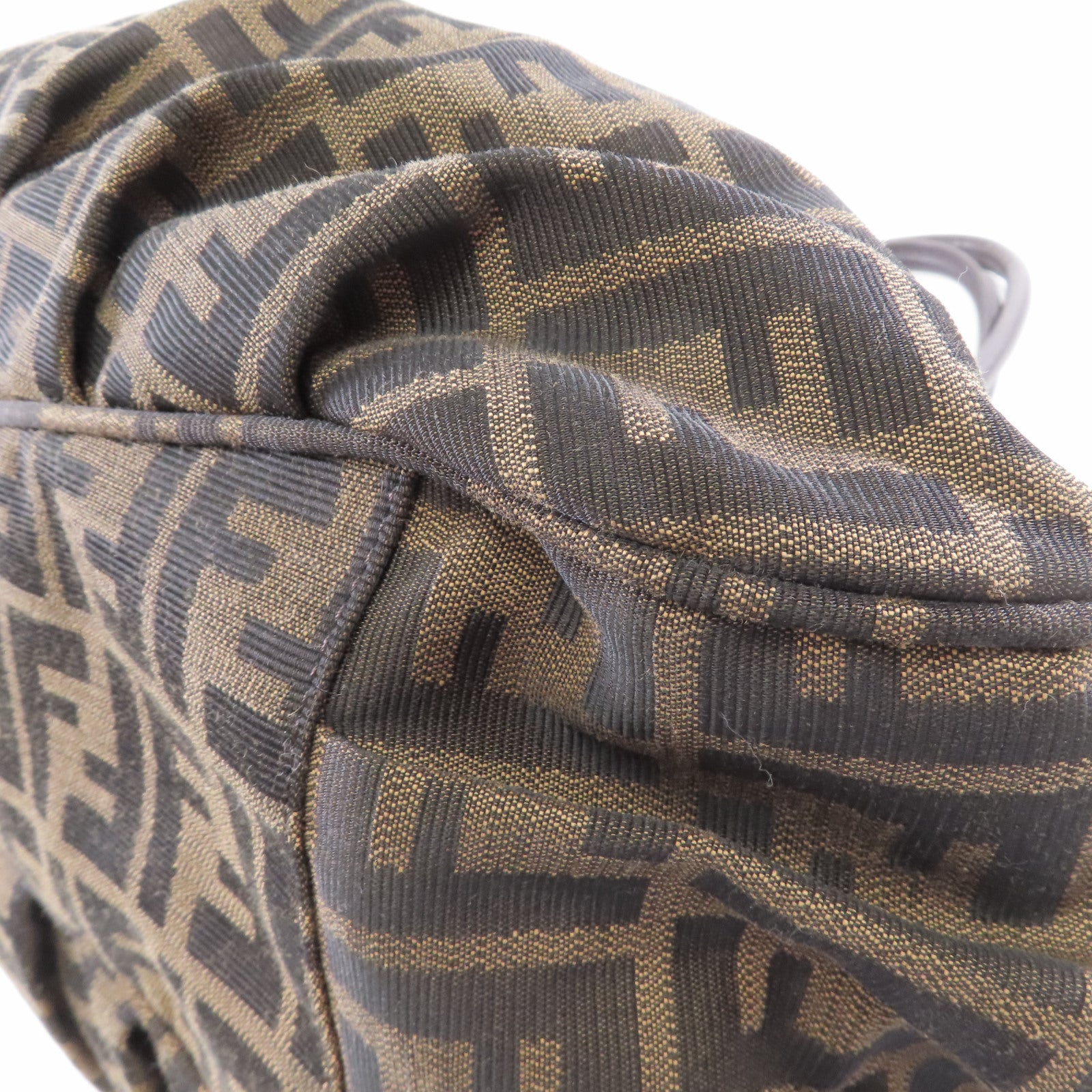 FENDI 帆布Shoulder Bag金扣肩背袋啡色