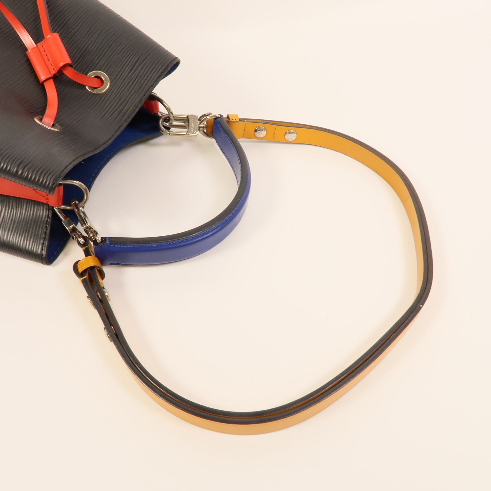 LOUIS VUITTON Epi Neo Noe BB手挽肩背兩用袋
