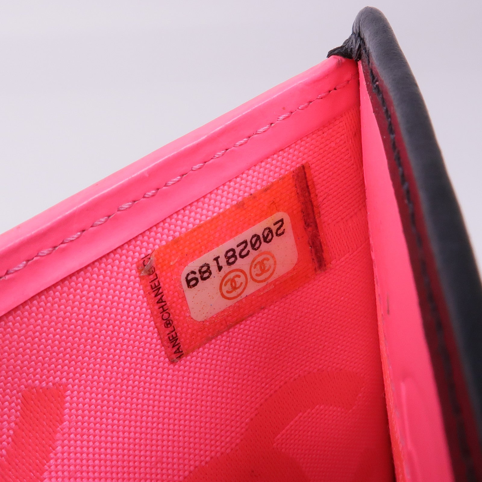 CHANEL 牛皮皮革Cambon Wallet銀扣錢包