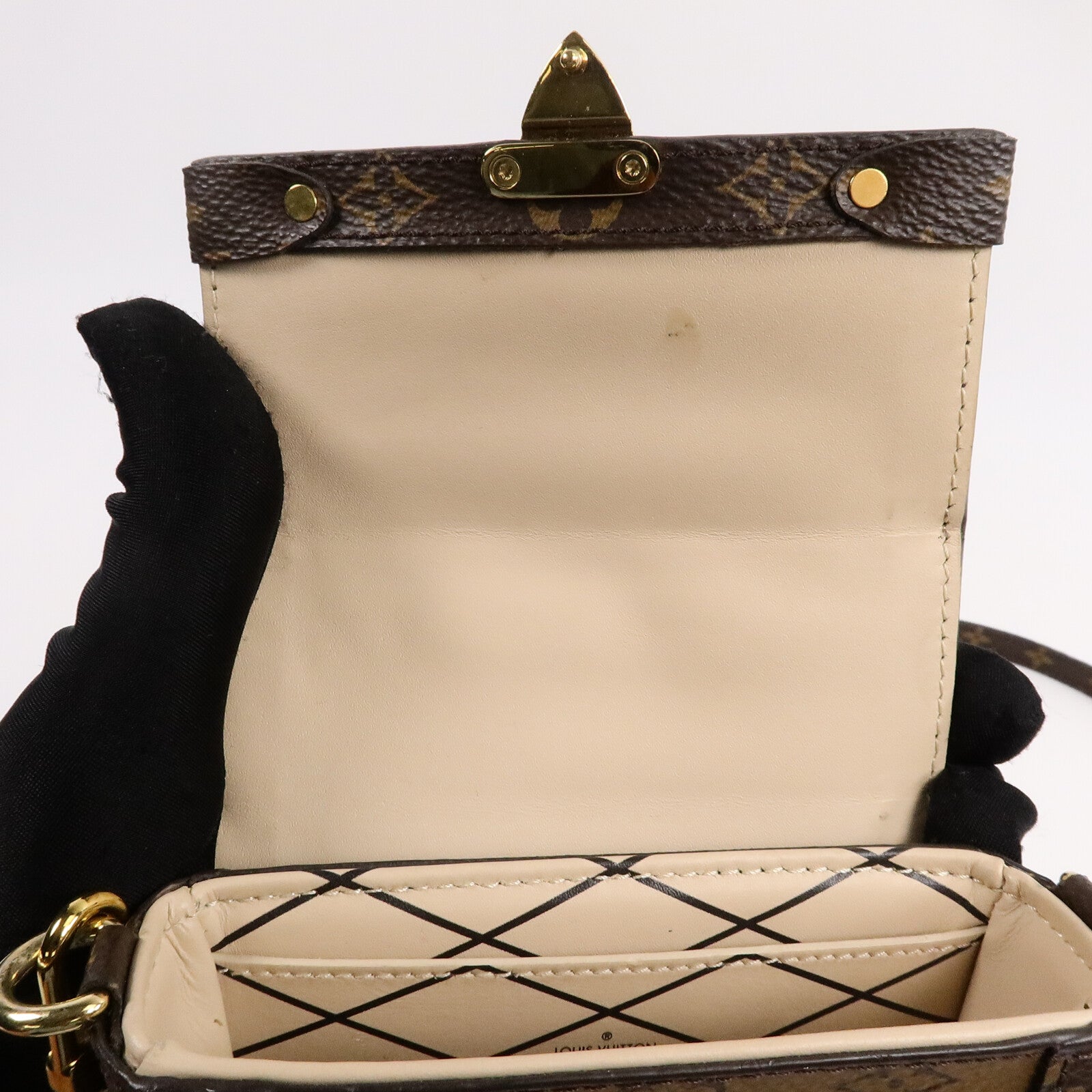 LOUIS VUITTON Monogram Reverse Trunk Vertical鏈帶肩背袋