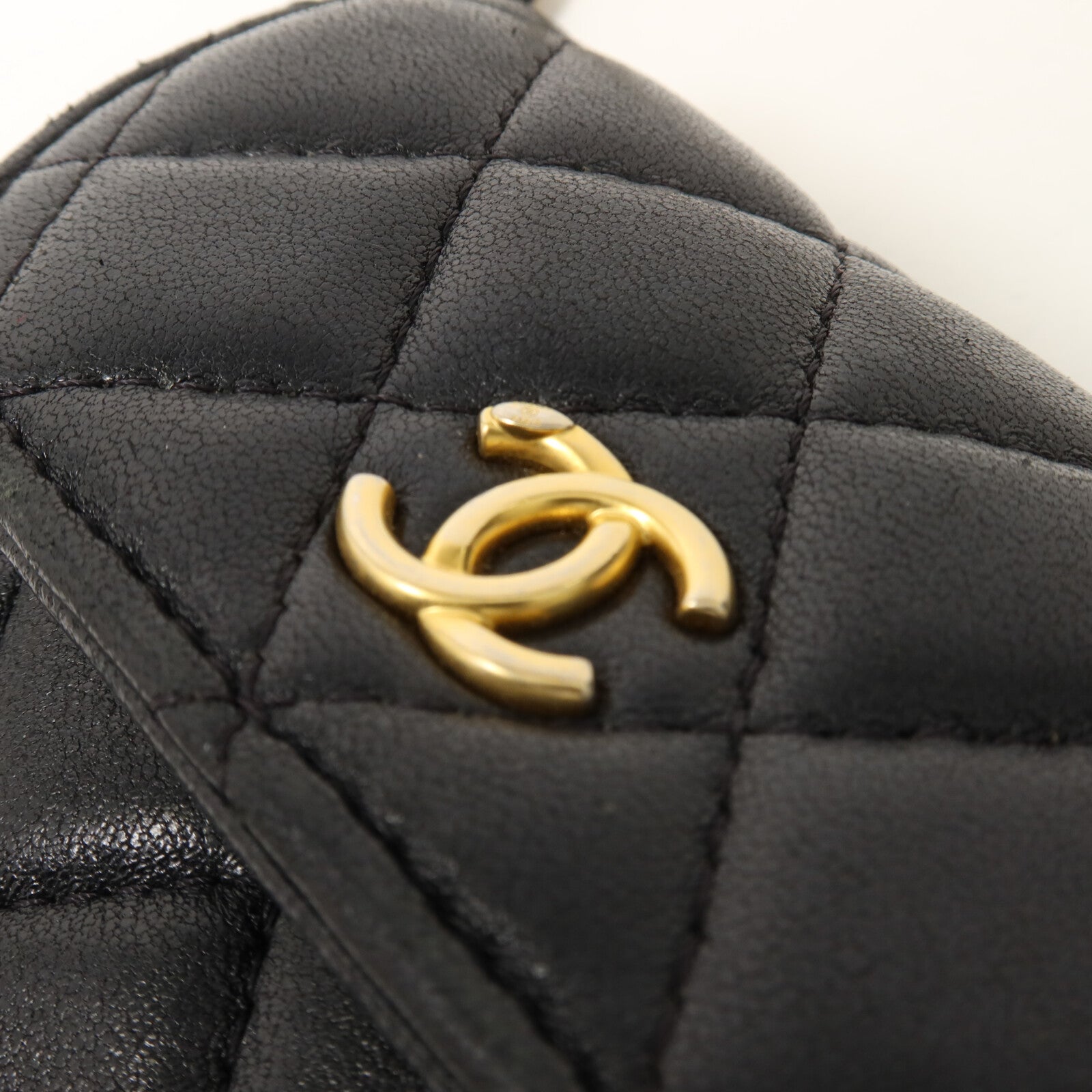CHANEL 羊皮皮革Pearl Crush Waist Bag鏈帶肩背袋