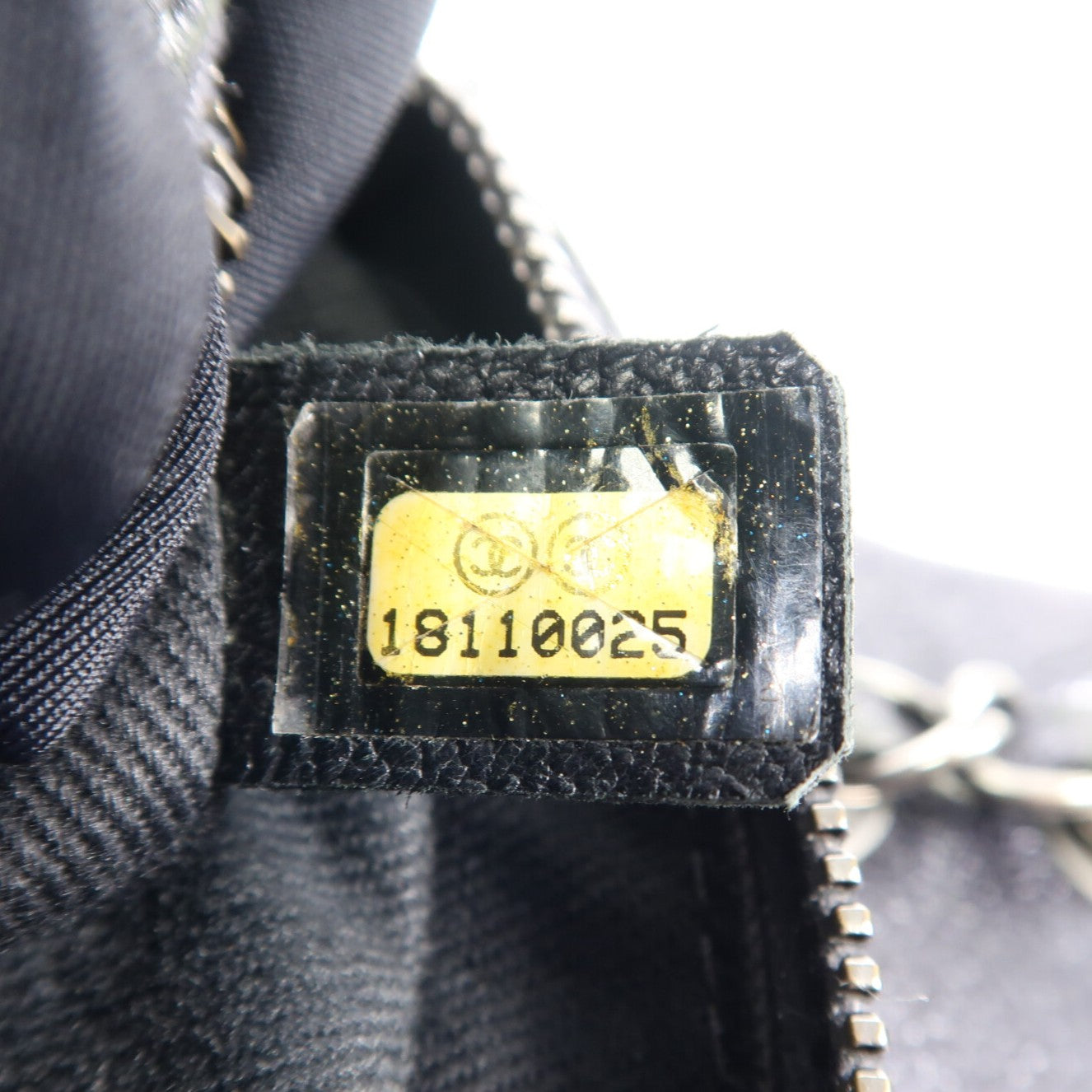 CHANEL 牛皮皮革Shoulder Bag銀扣鏈帶肩背袋