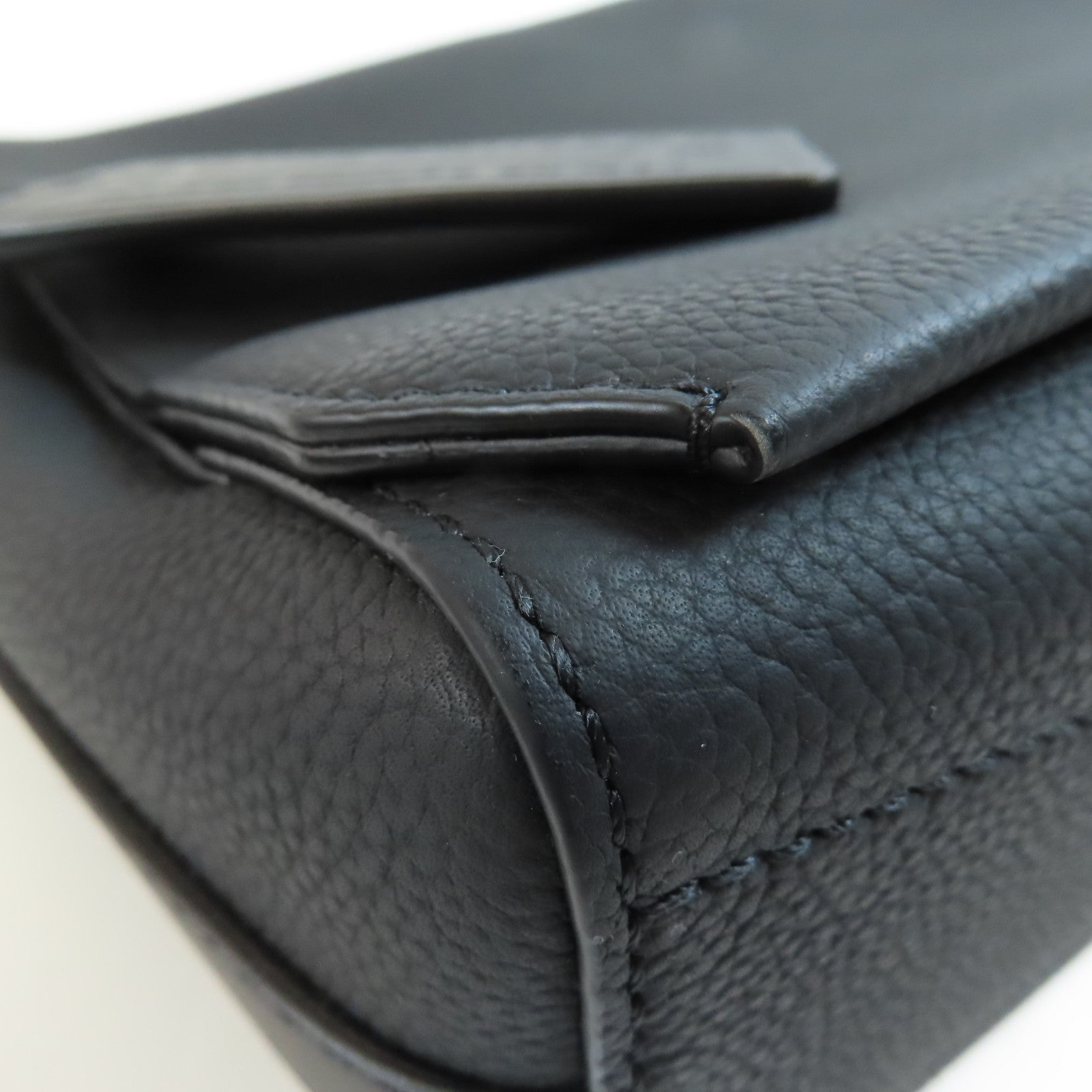 LOUIS VUITTON 牛皮皮革Takeoff Messenger肩背袋