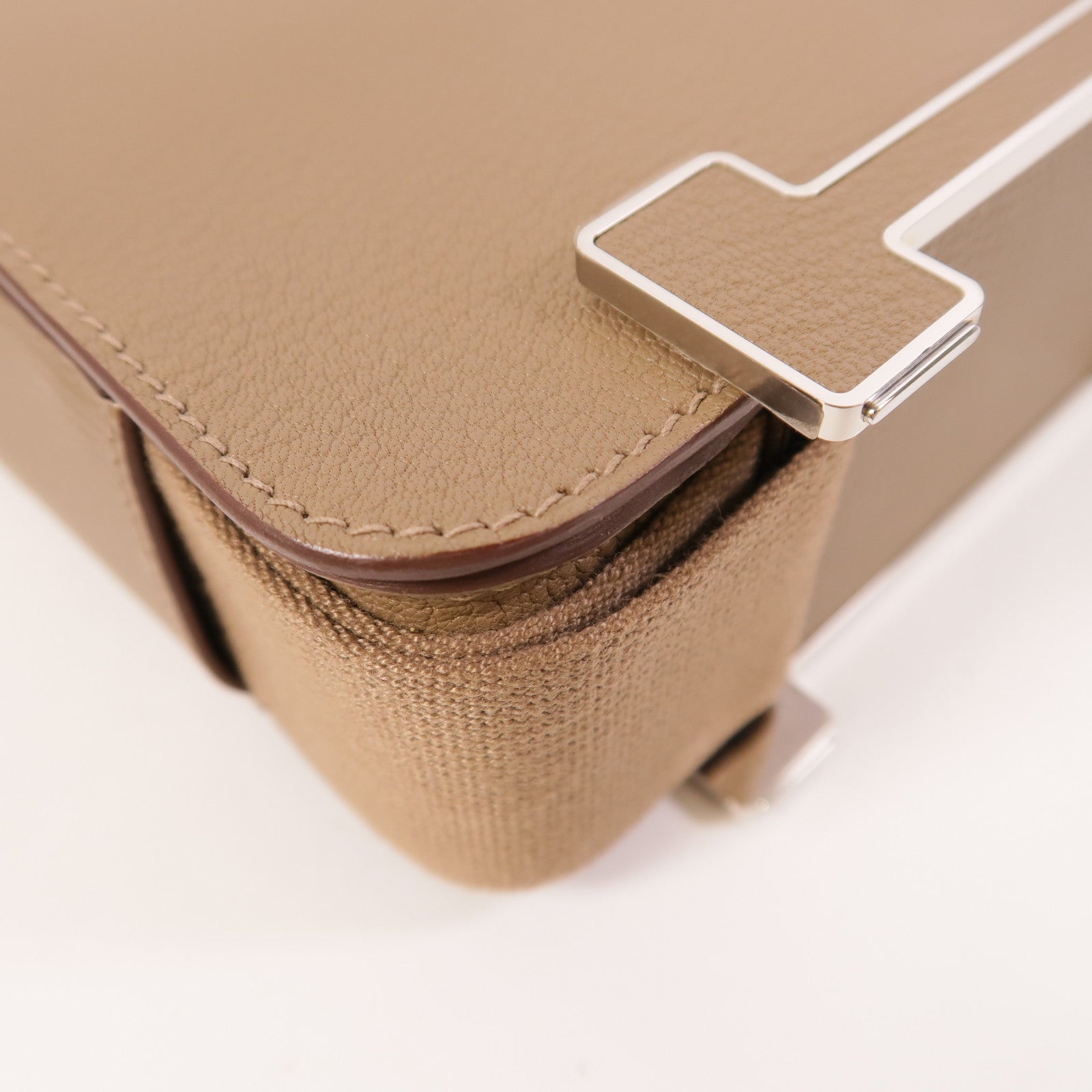 HERMES Chevre皮革Geta肩背袋Etoupe
