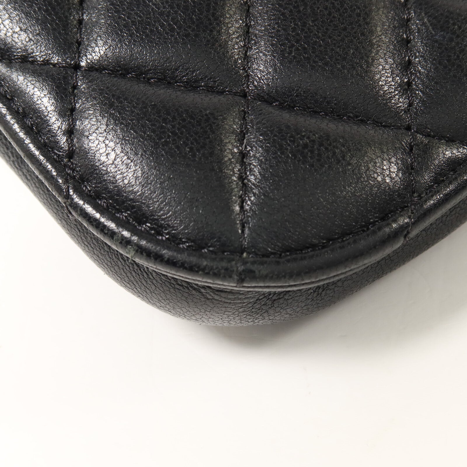CHANEL 羊皮皮革Pearl Crush Waist Bag鏈帶肩背袋