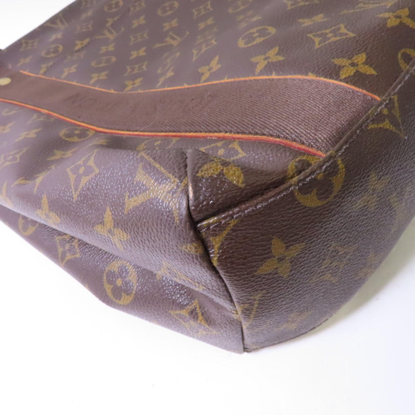LOUIS VUITTON 【激減優惠】Monogram Beaubourg金扣手挽袋啡色