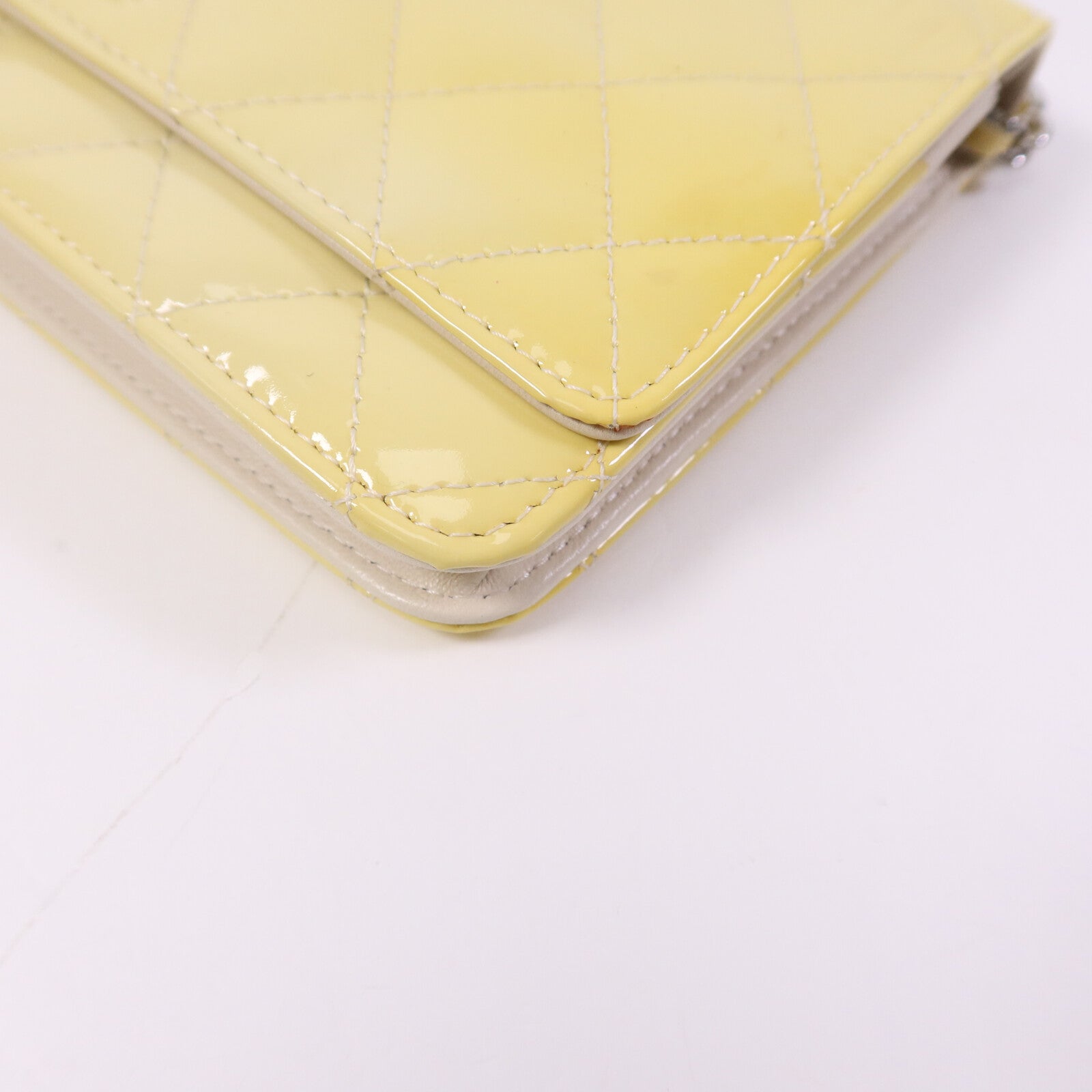 CHANEL 漆皮皮革WOC Wallet On Chain銀扣鏈帶肩背袋