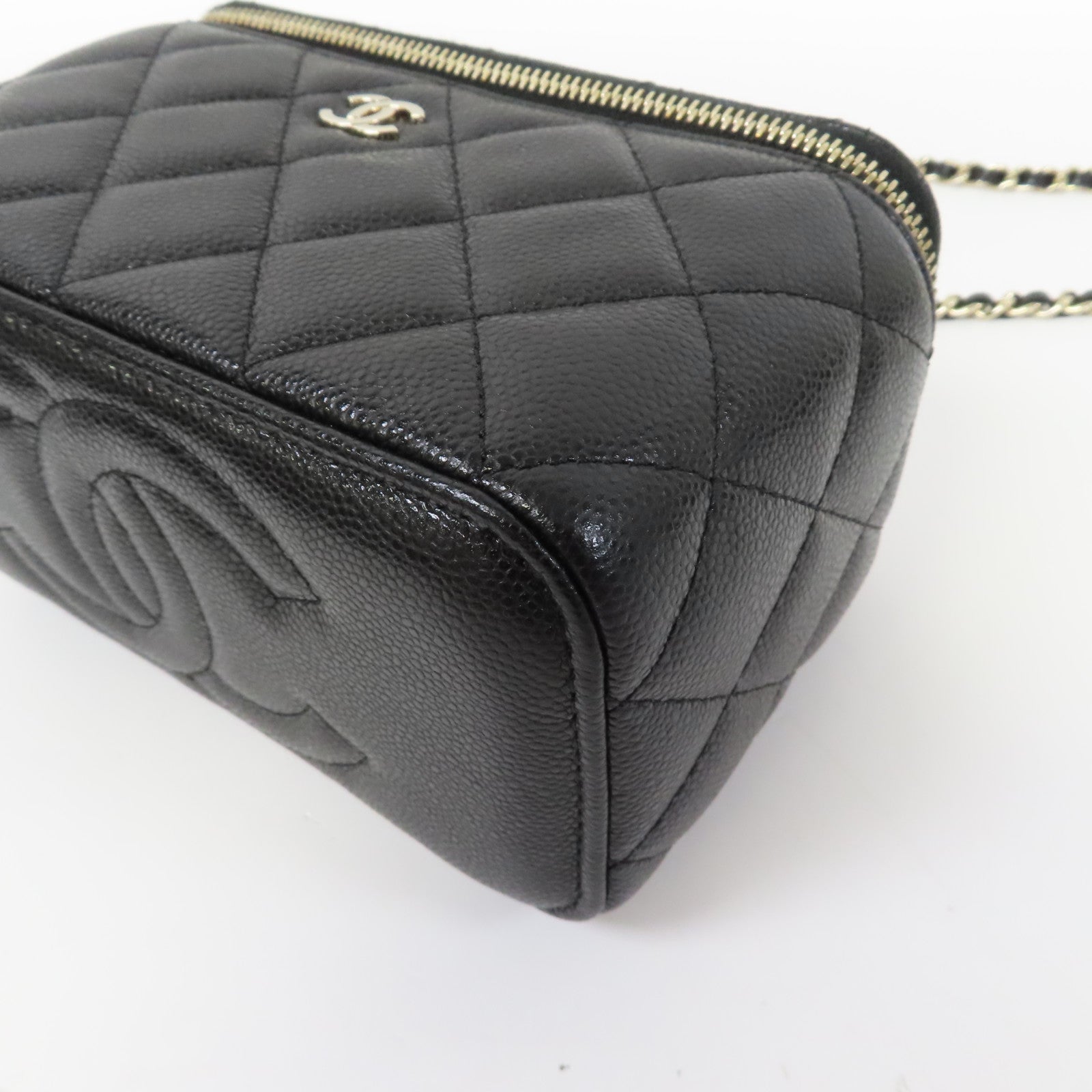 CHANEL 菱格牛皮皮革Chain Shoulder金扣鏈帶肩背袋黑色