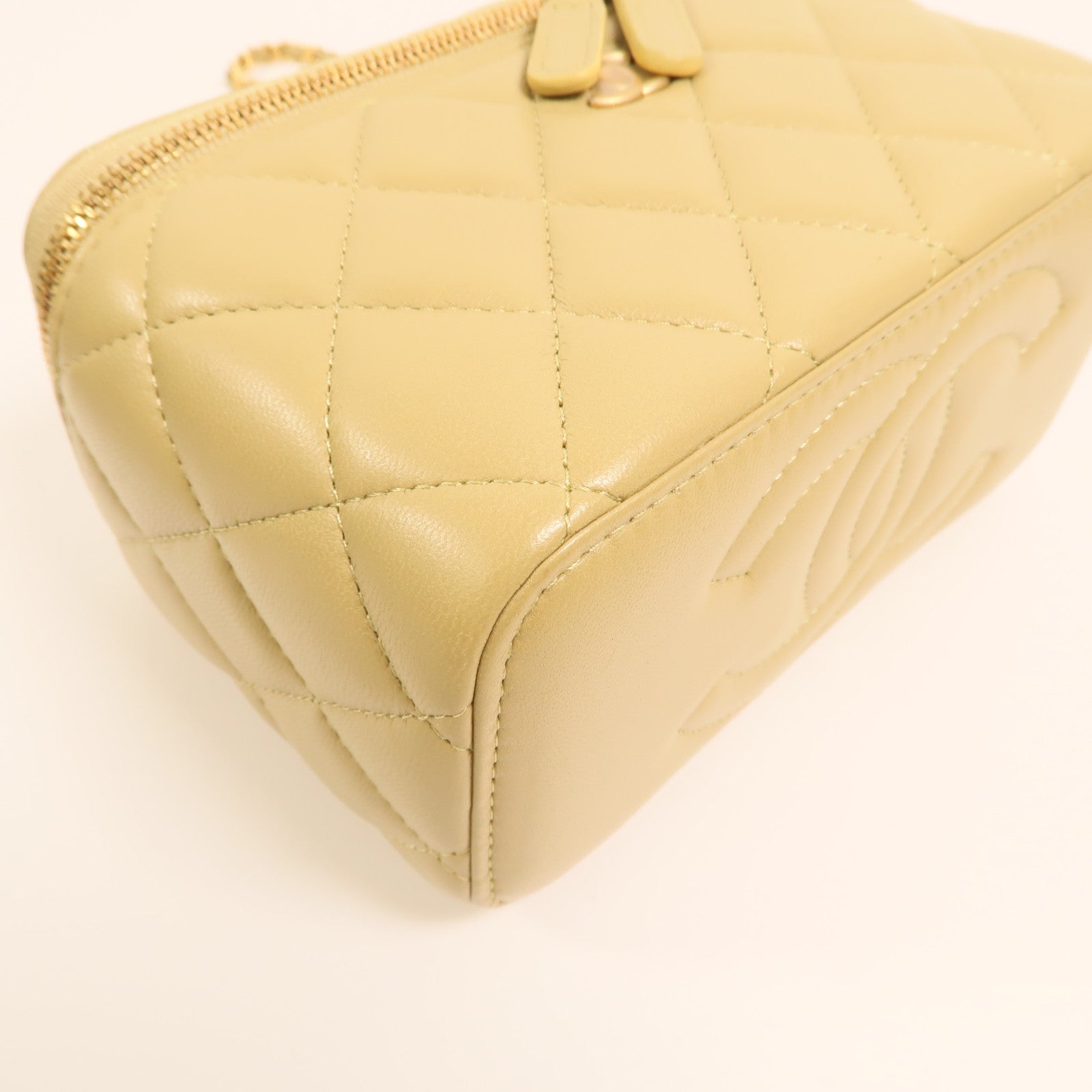 CHANEL 羊皮皮革Vanity Case鏈帶肩背袋