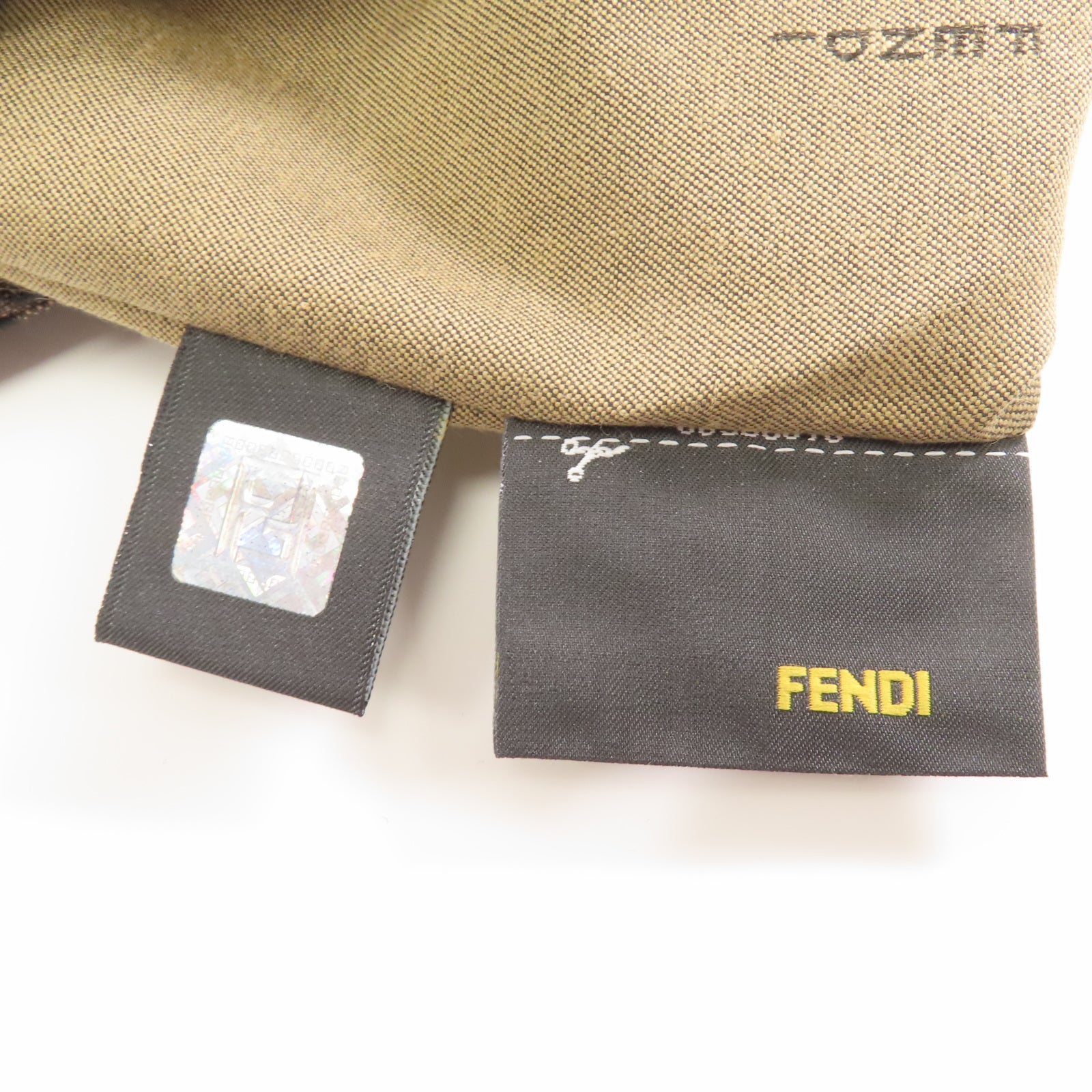 FENDI 帆布Shoulder Bag金扣肩背袋啡色