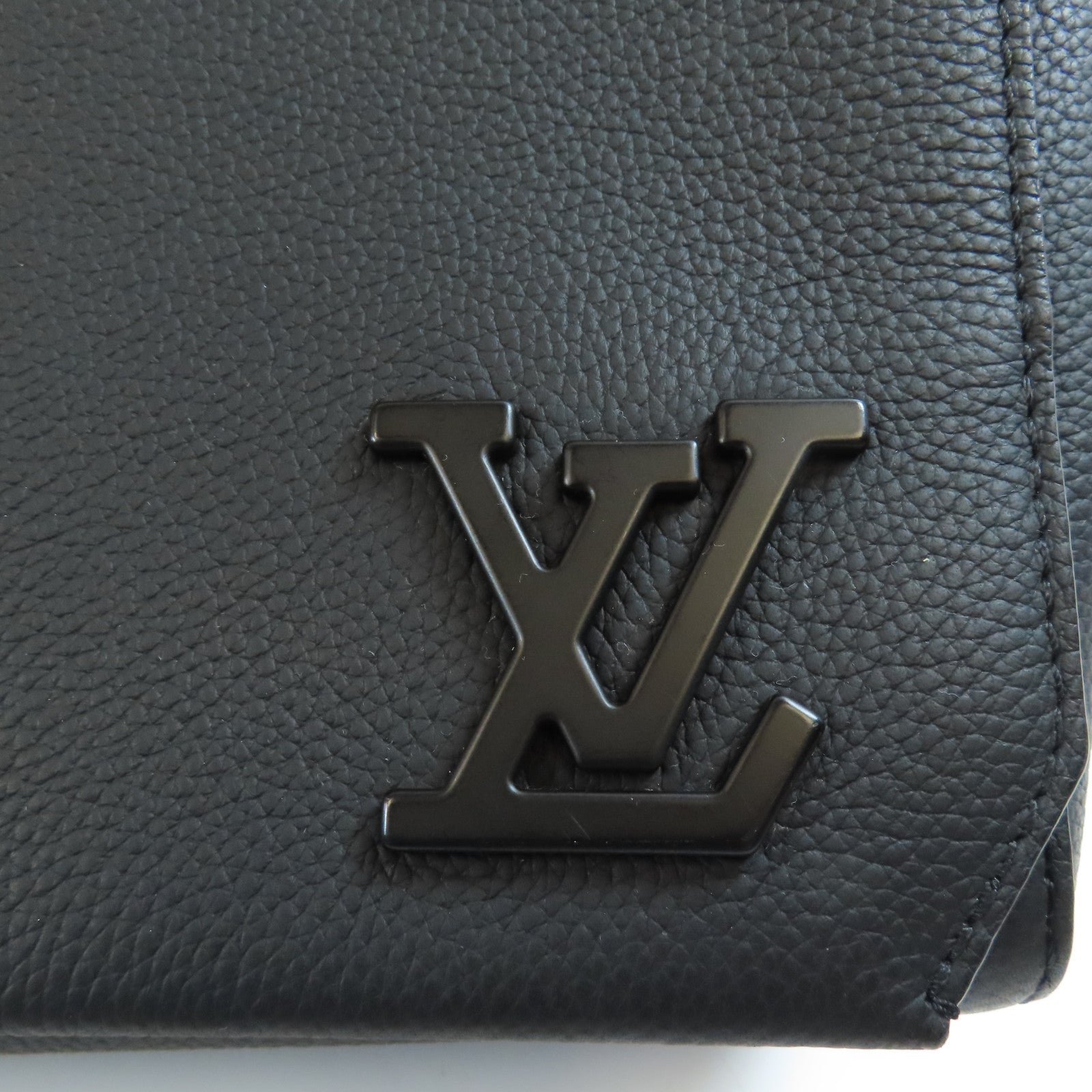 LOUIS VUITTON 【激減優惠】牛皮皮革Takeoff Messenger肩背袋