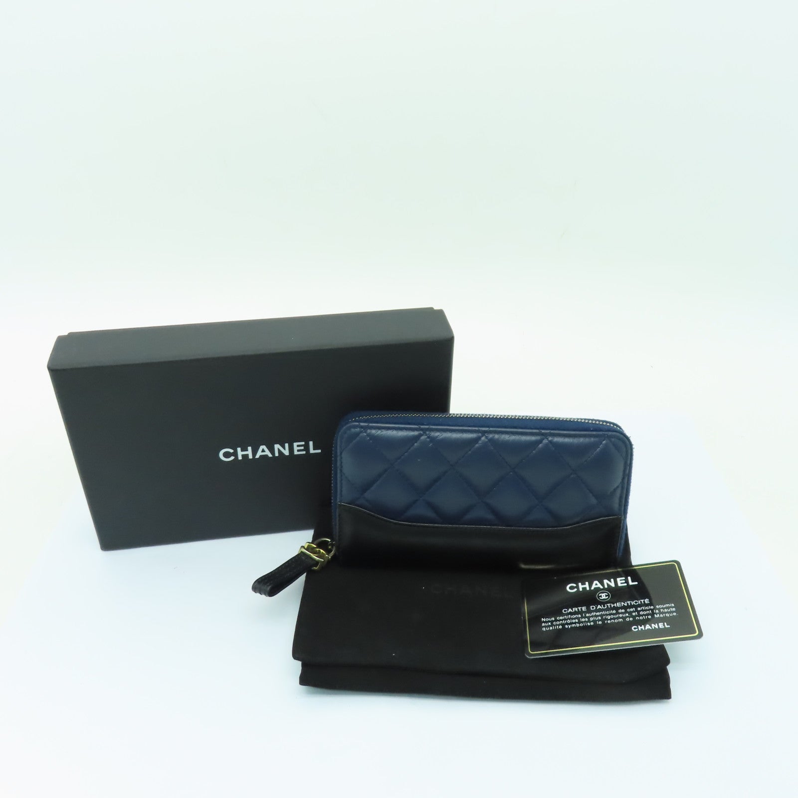 CHANEL **【激減優惠】菱格牛皮皮革Wallet金扣錢包深藍色/黒色