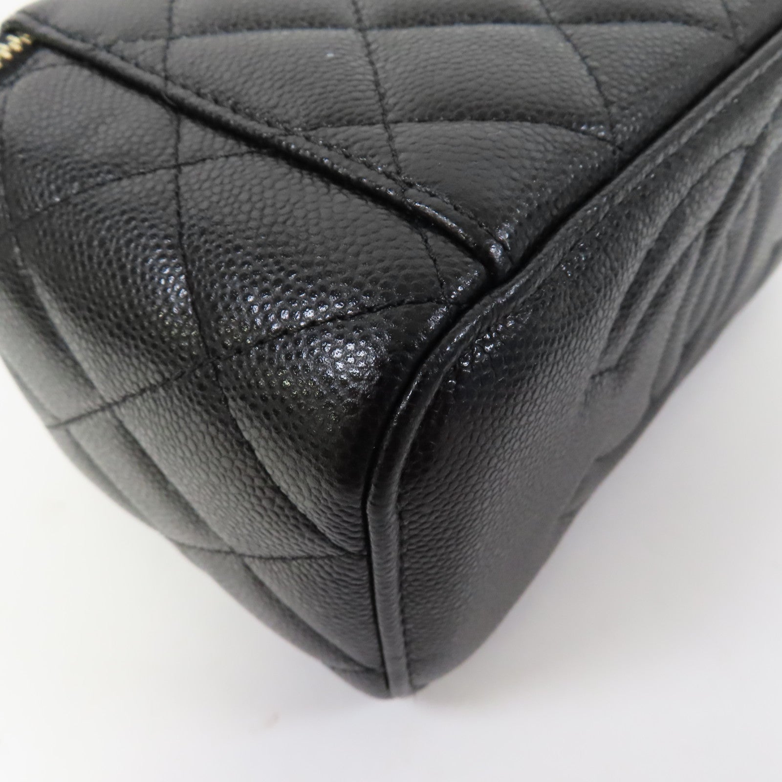 CHANEL 菱格牛皮皮革Chain Shoulder金扣鏈帶肩背袋黑色