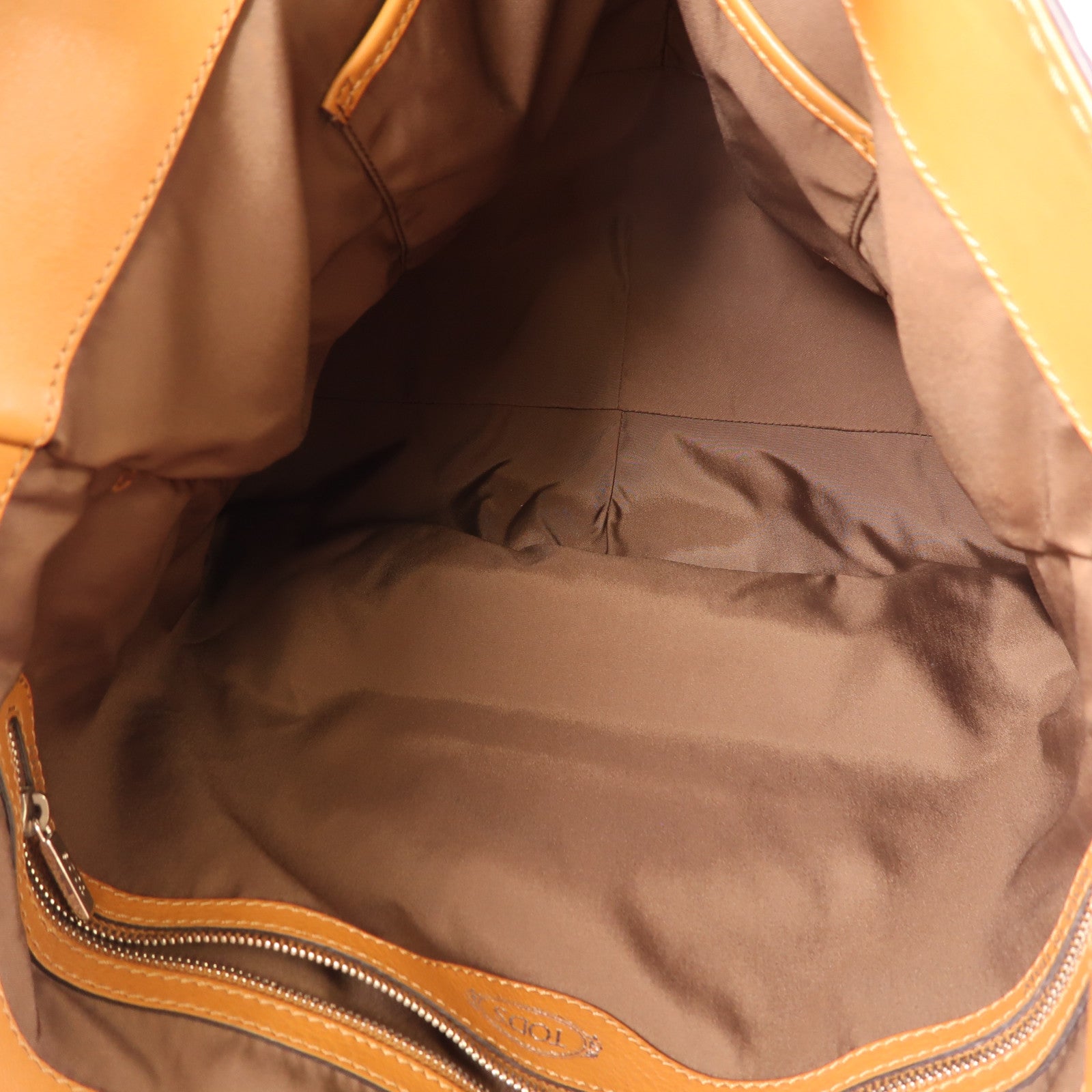 TOD'S 牛皮皮革Tote Bag銀扣肩背袋