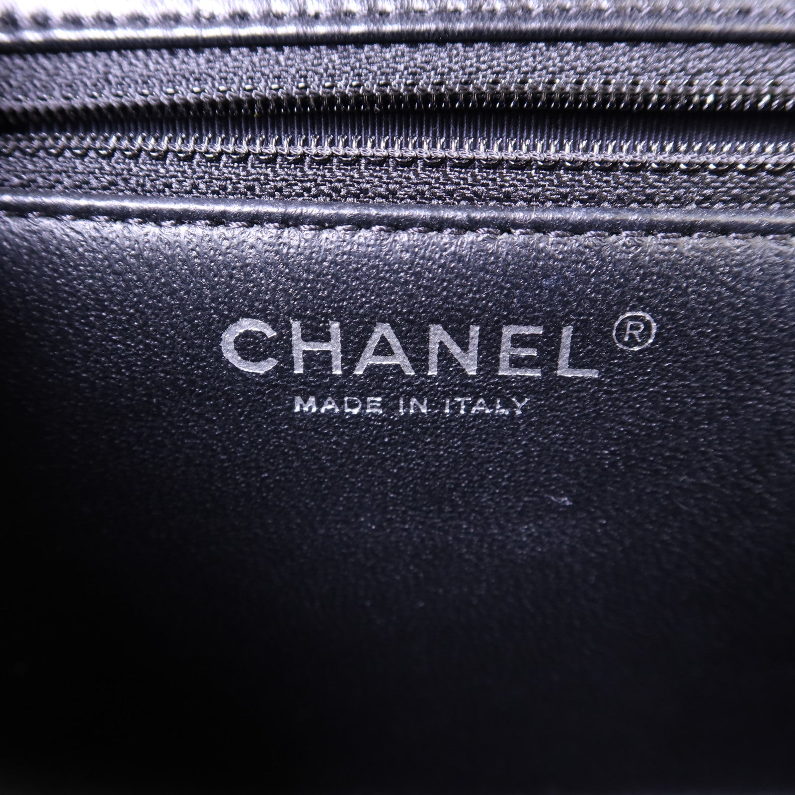 CHANEL 漆皮皮革Chain Shoulder Bag銀扣鏈帶肩背袋