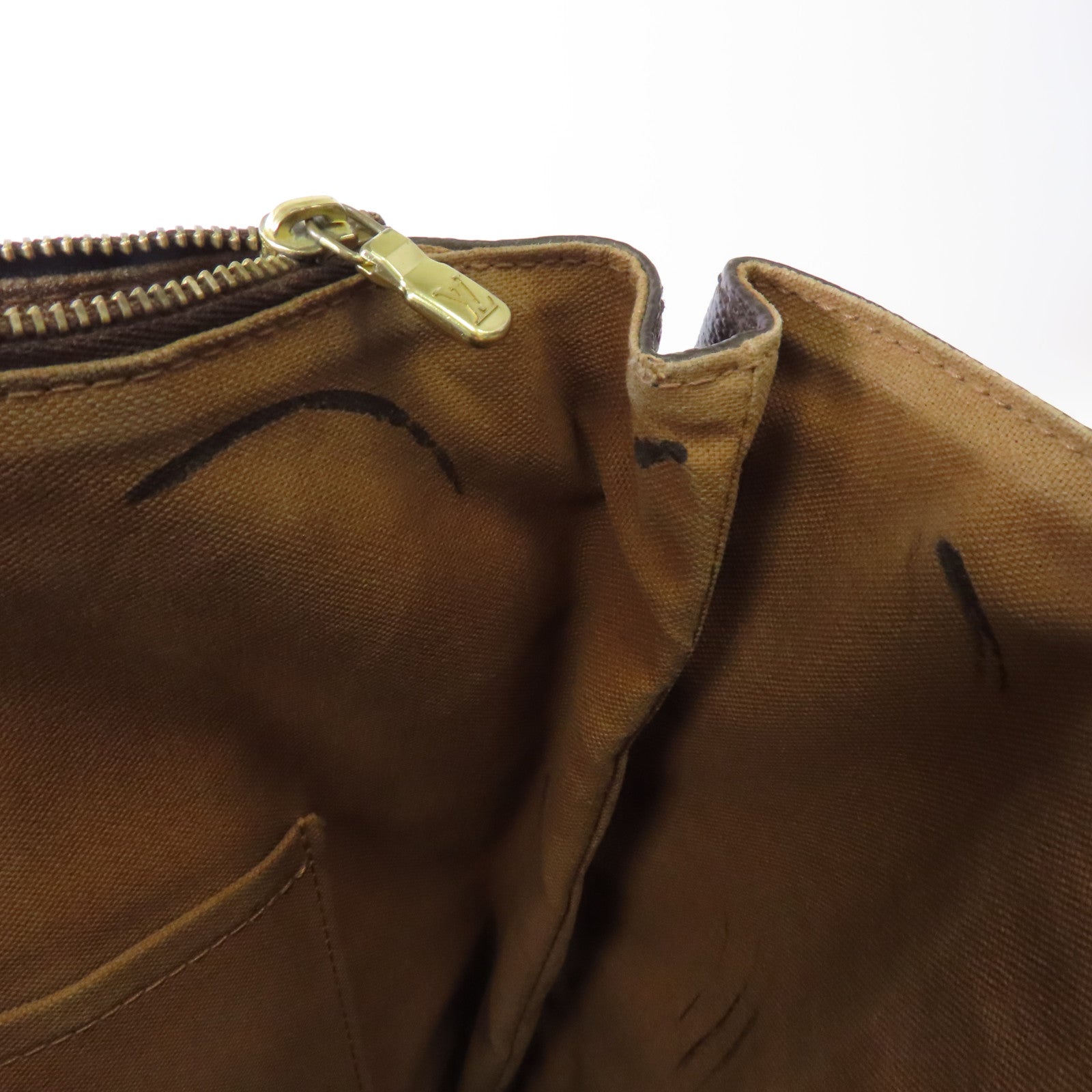 LOUIS VUITTON 【激減優惠】Monogram Beaubourg金扣手挽袋啡色